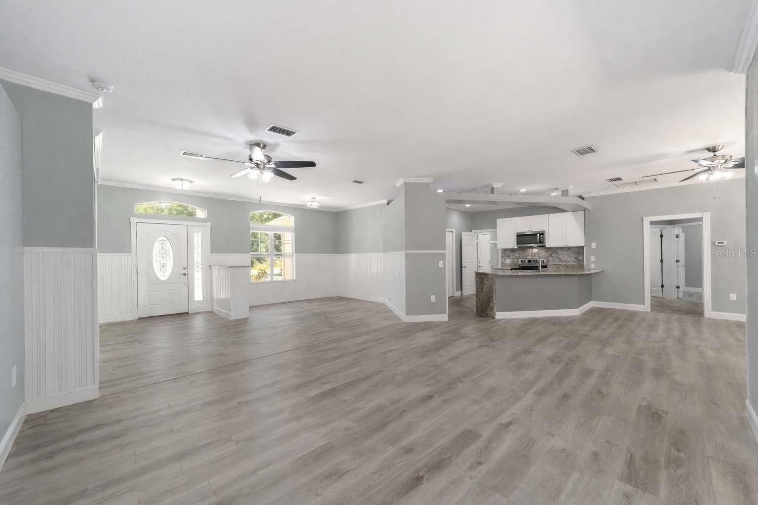 Image 20 of 82 For 10020 202nd Circle