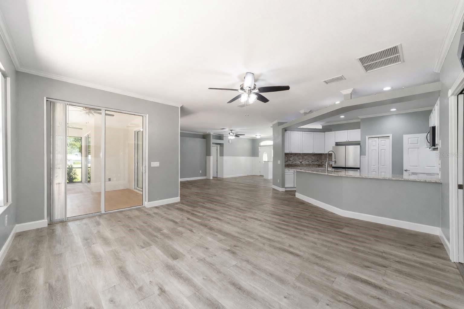 Image 25 of 82 For 10020 202nd Circle