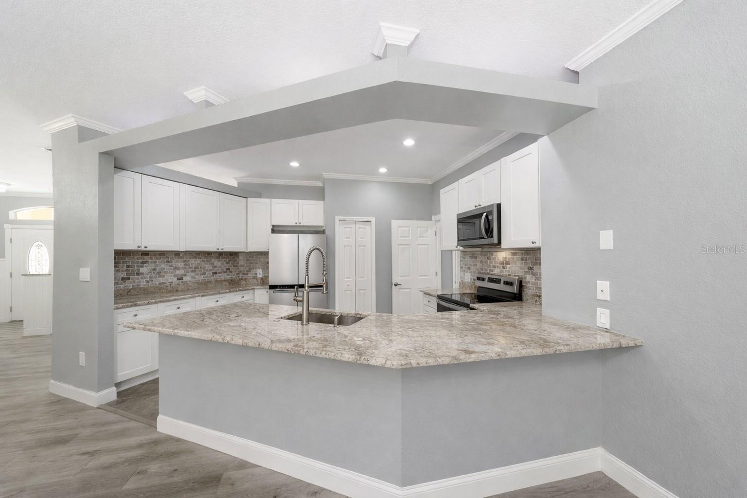 Image 27 of 82 For 10020 202nd Circle