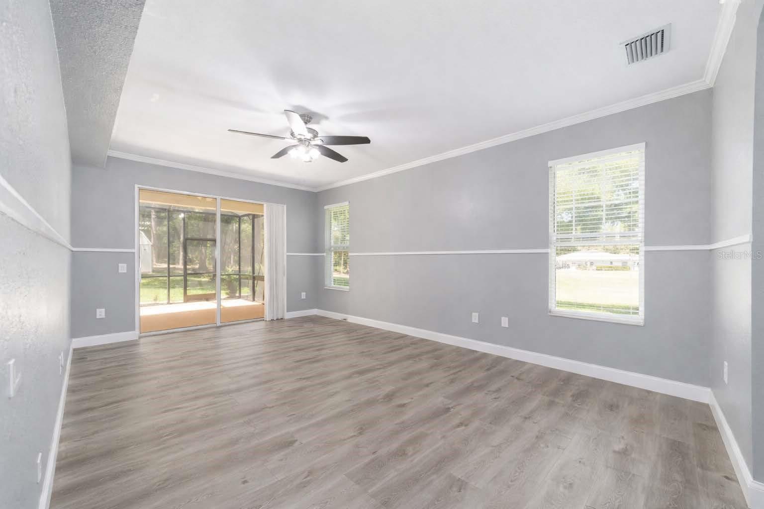 Image 32 of 82 For 10020 202nd Circle