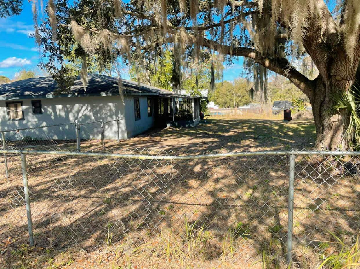 Image 6 of 7 For 9 Emerald Pass