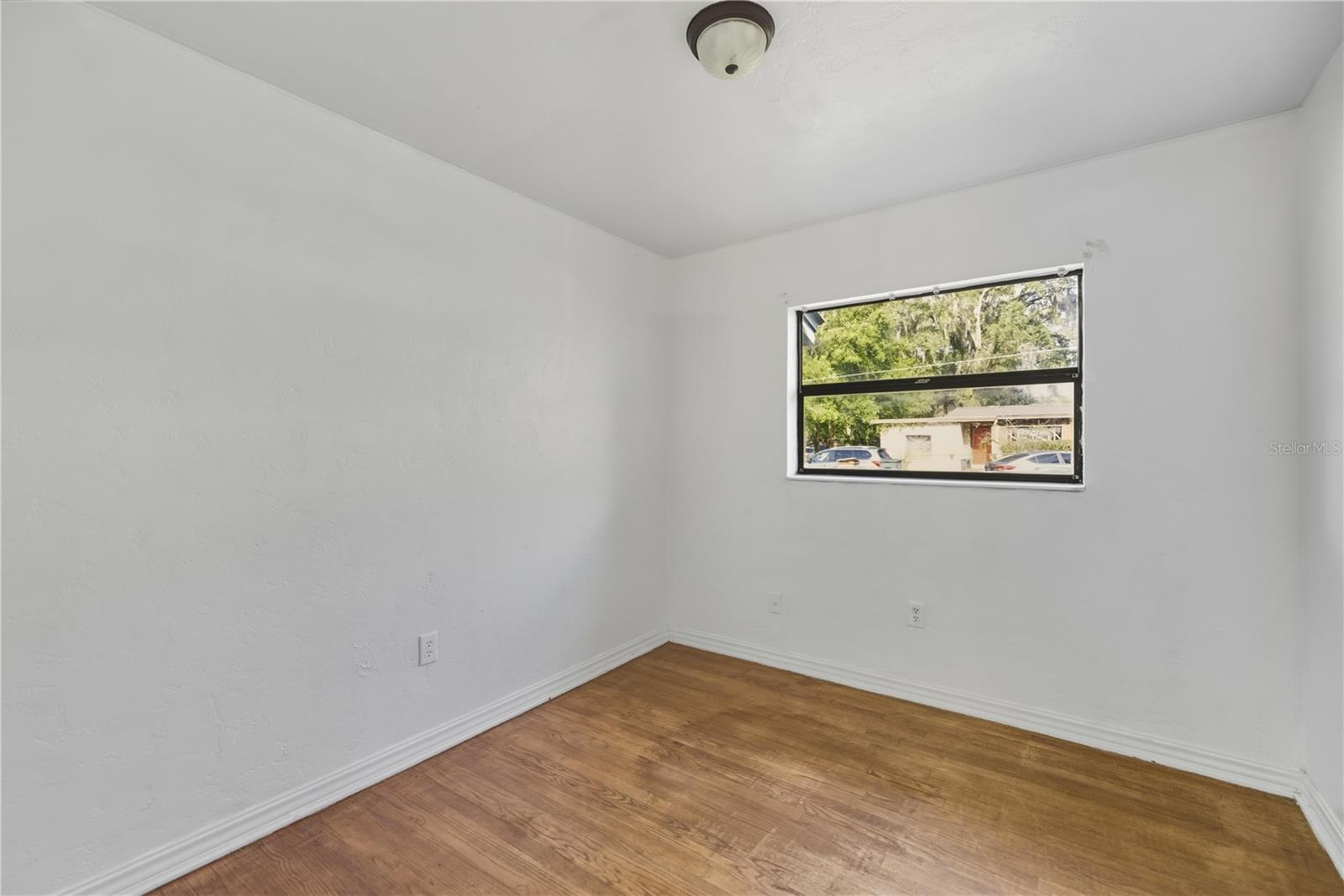 Image 16 of 25 For 1420 22nd Street