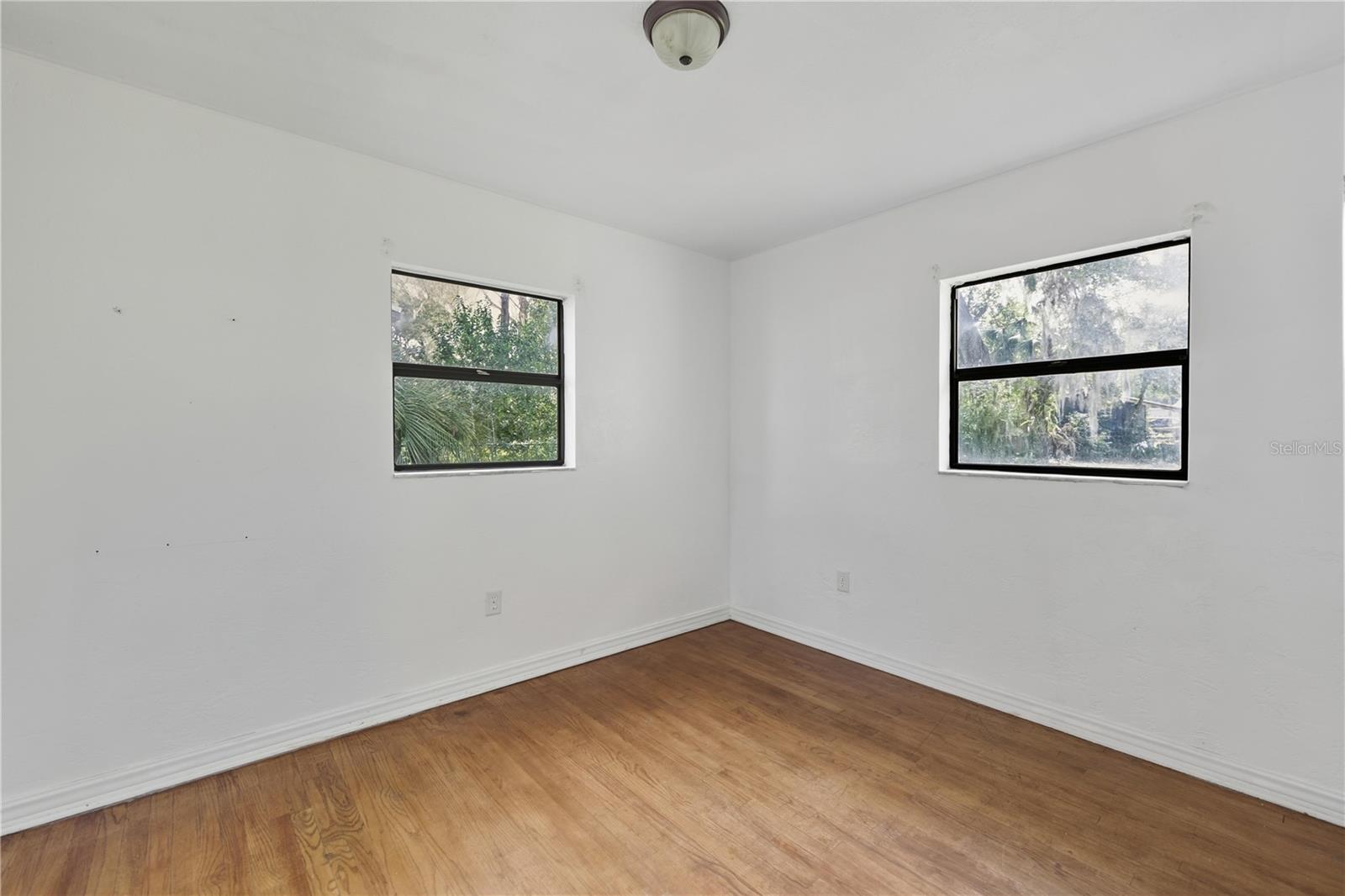 Image 18 of 25 For 1420 22nd Street