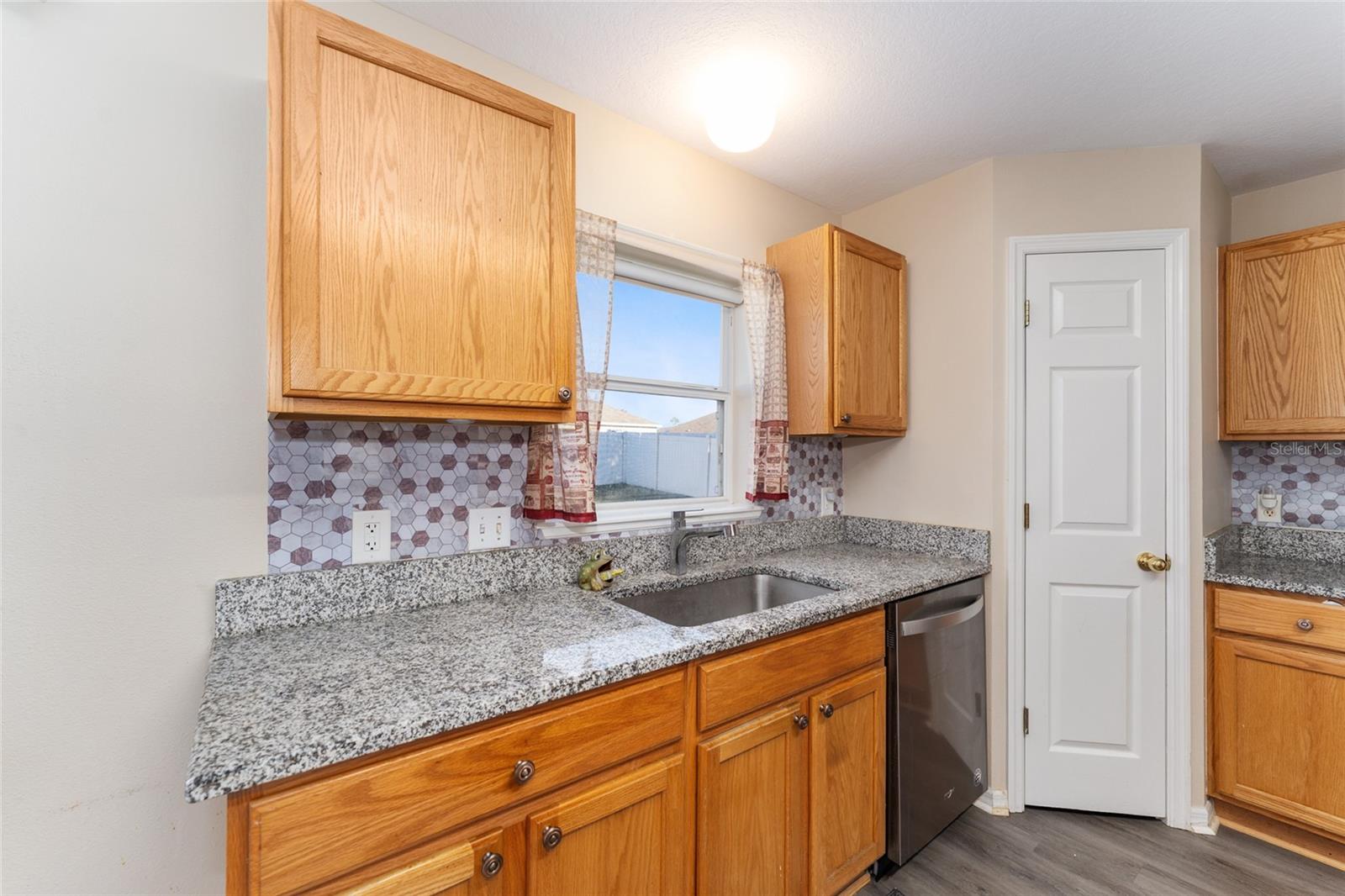 Image 28 of 83 For 2661 42nd Road