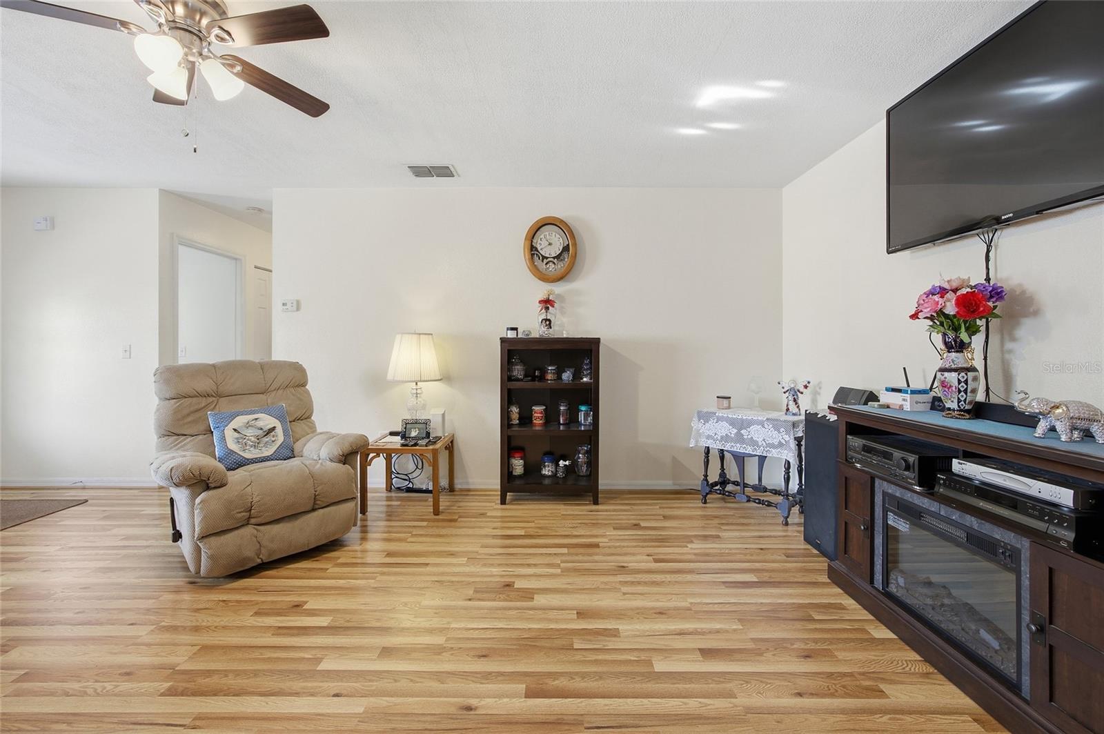 Image 6 of 37 For 510 Palm Lane