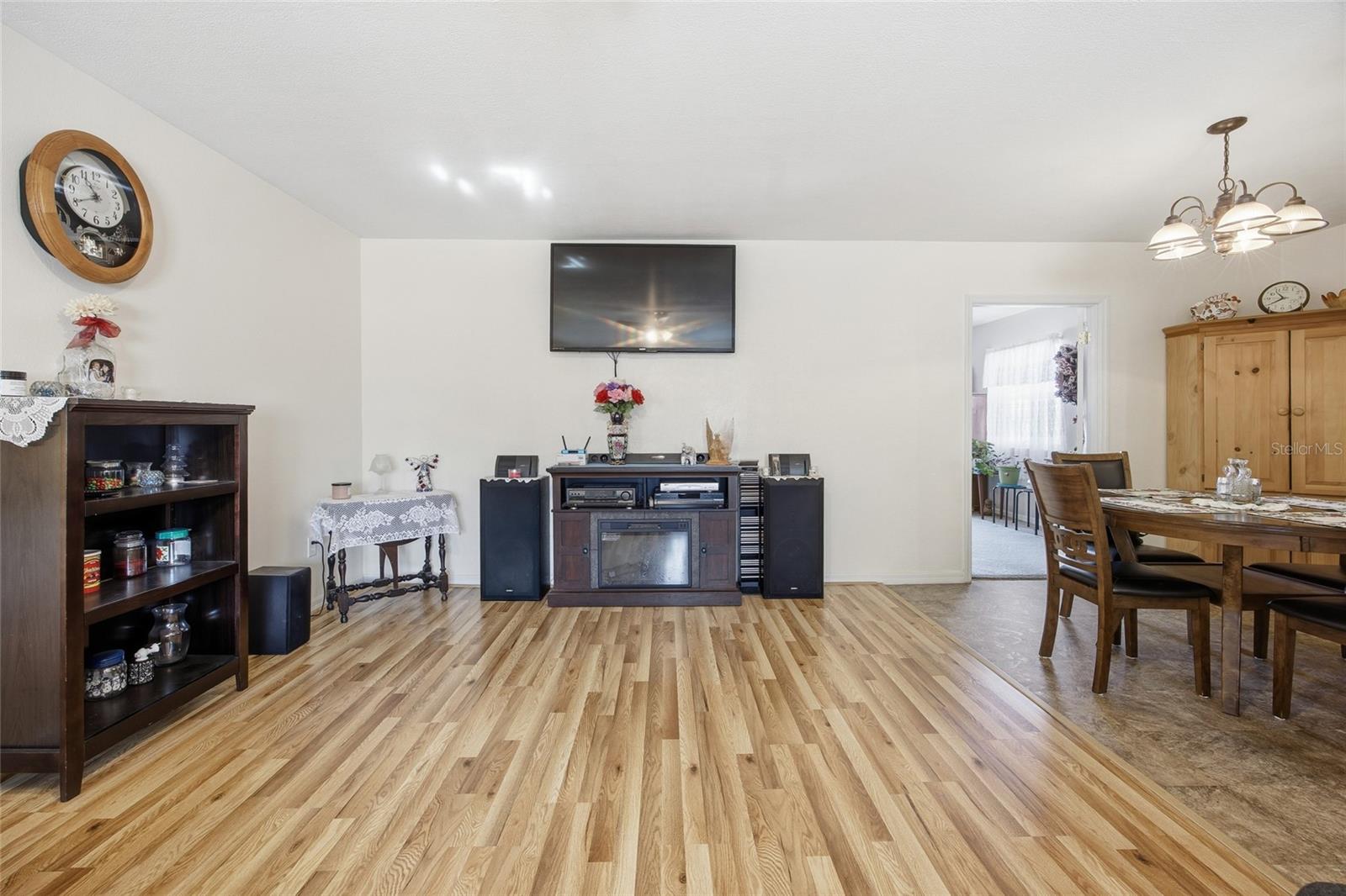 Image 7 of 37 For 510 Palm Lane