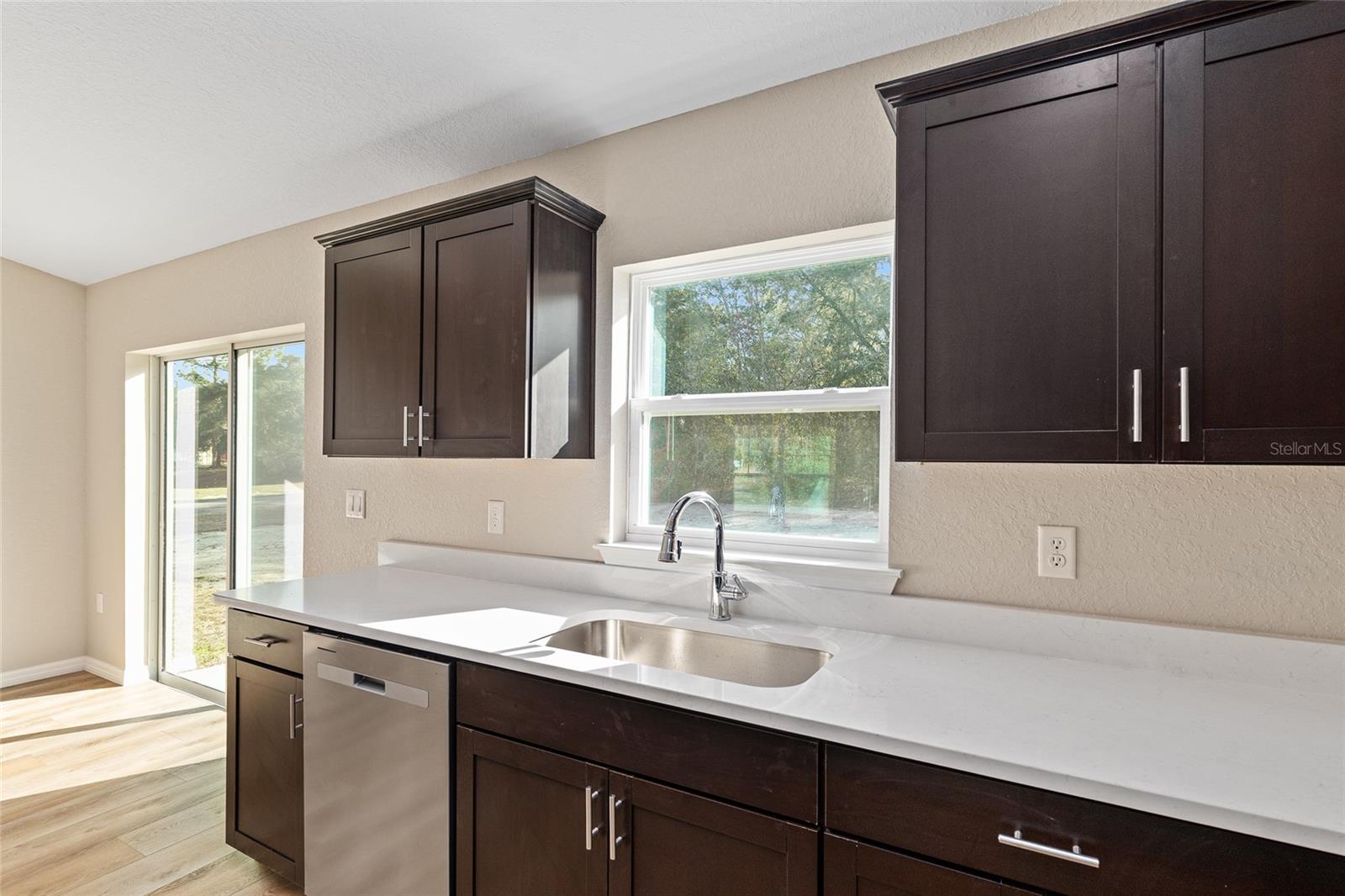 Image 10 of 33 For 9299 Hunter Way