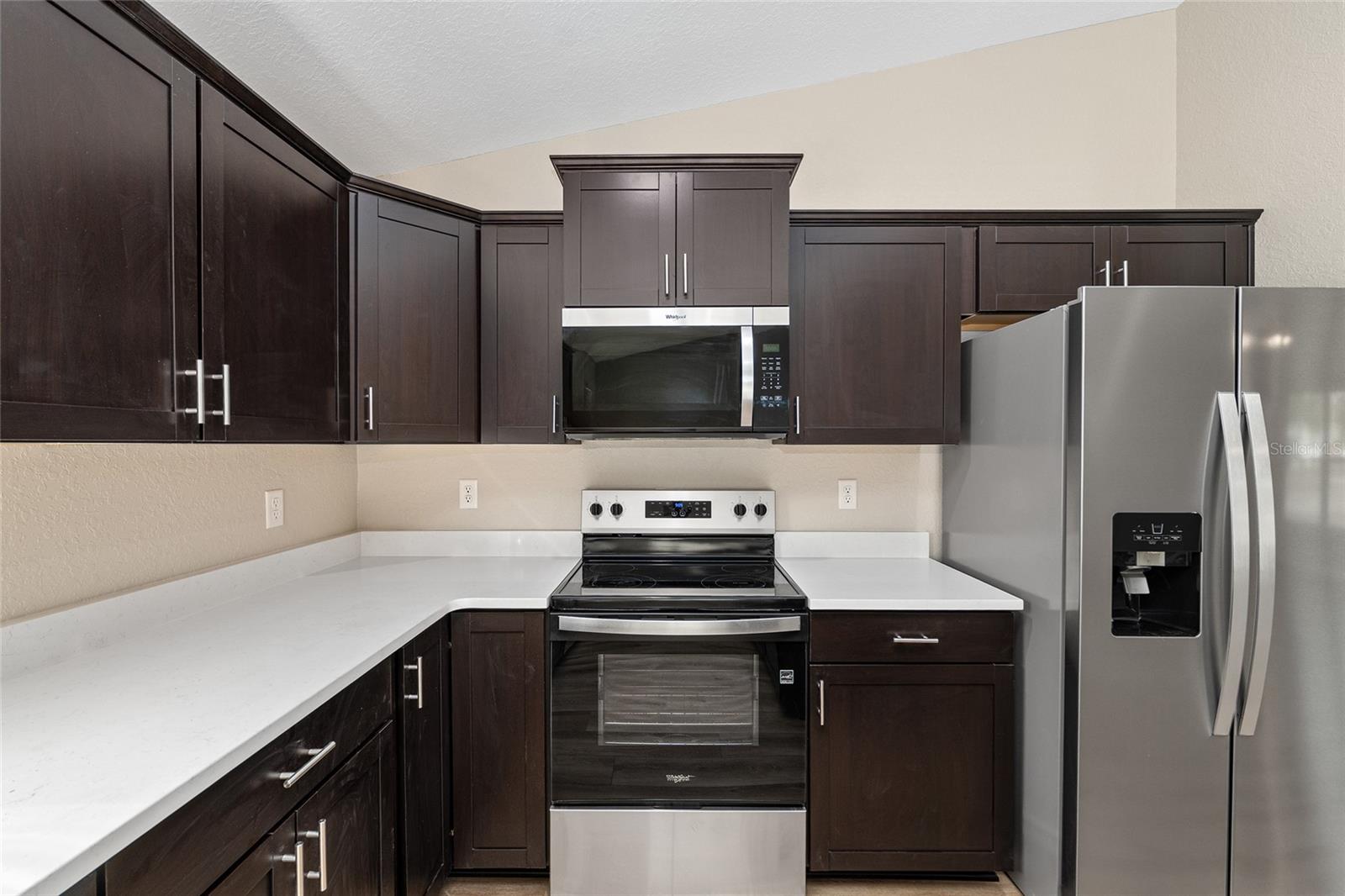 Image 11 of 33 For 9299 Hunter Way