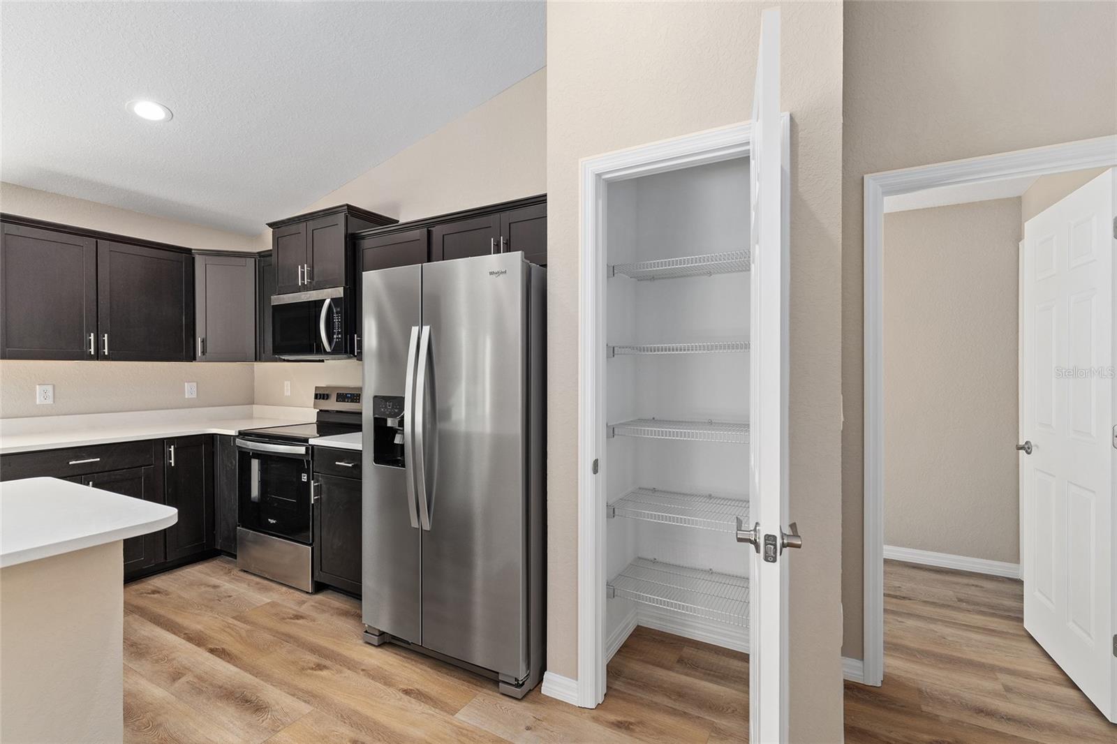 Image 14 of 33 For 9299 Hunter Way