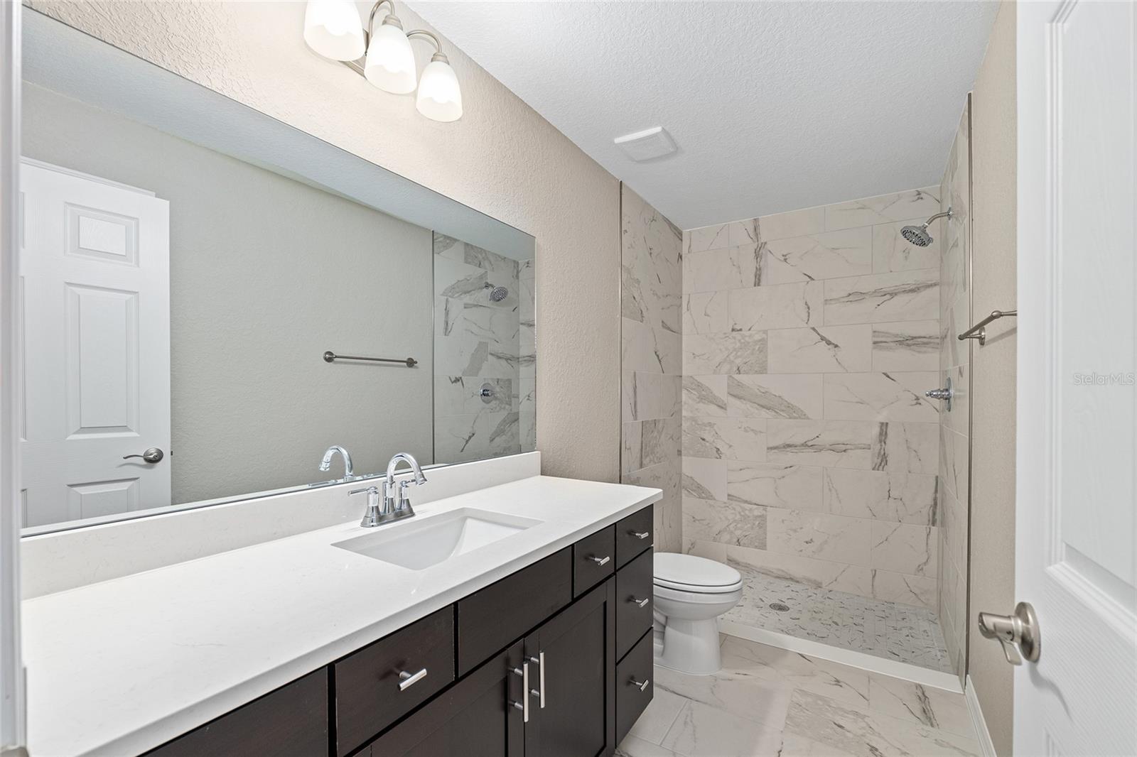 Image 18 of 33 For 9299 Hunter Way