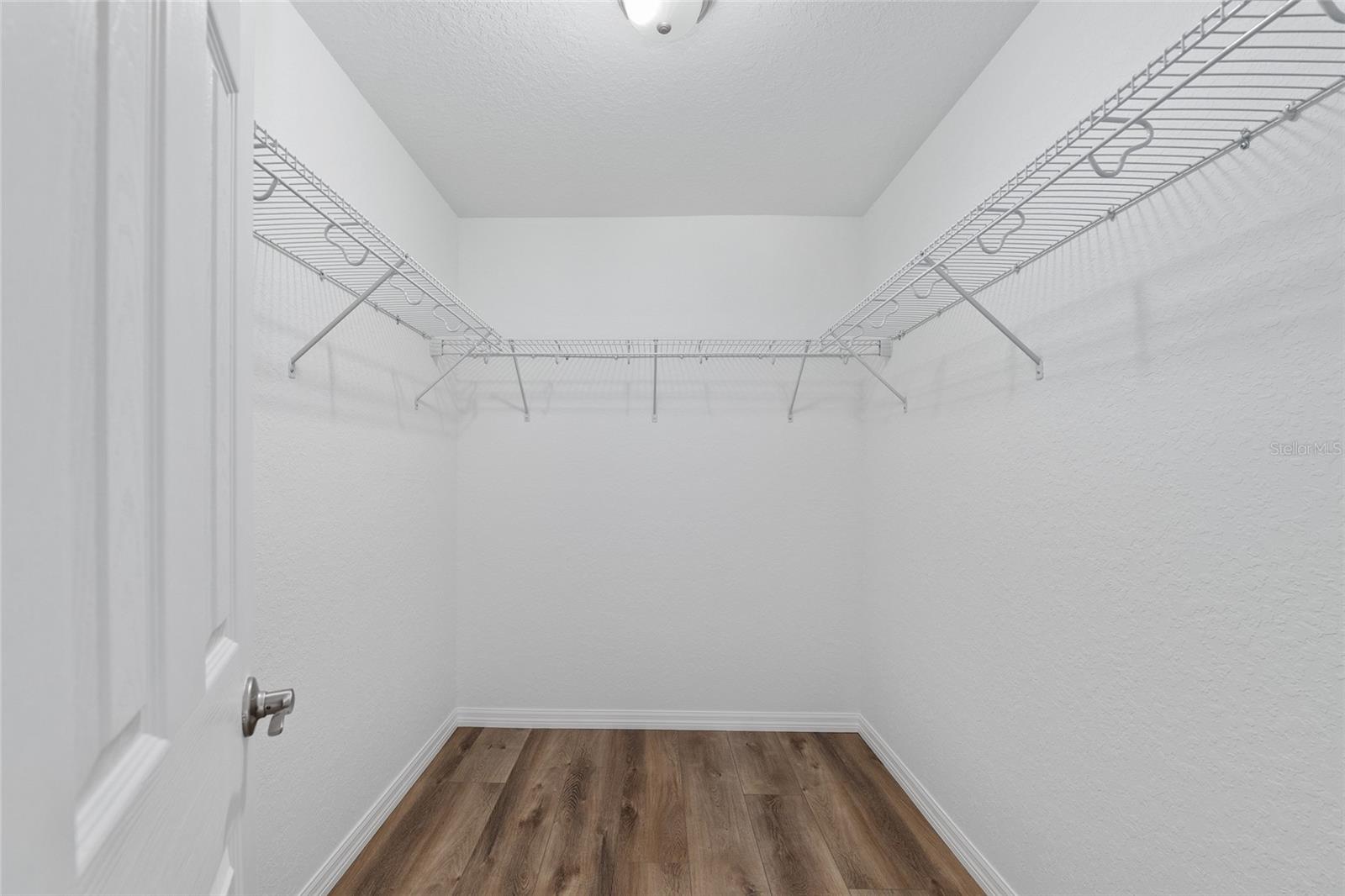 Image 22 of 33 For 9299 Hunter Way