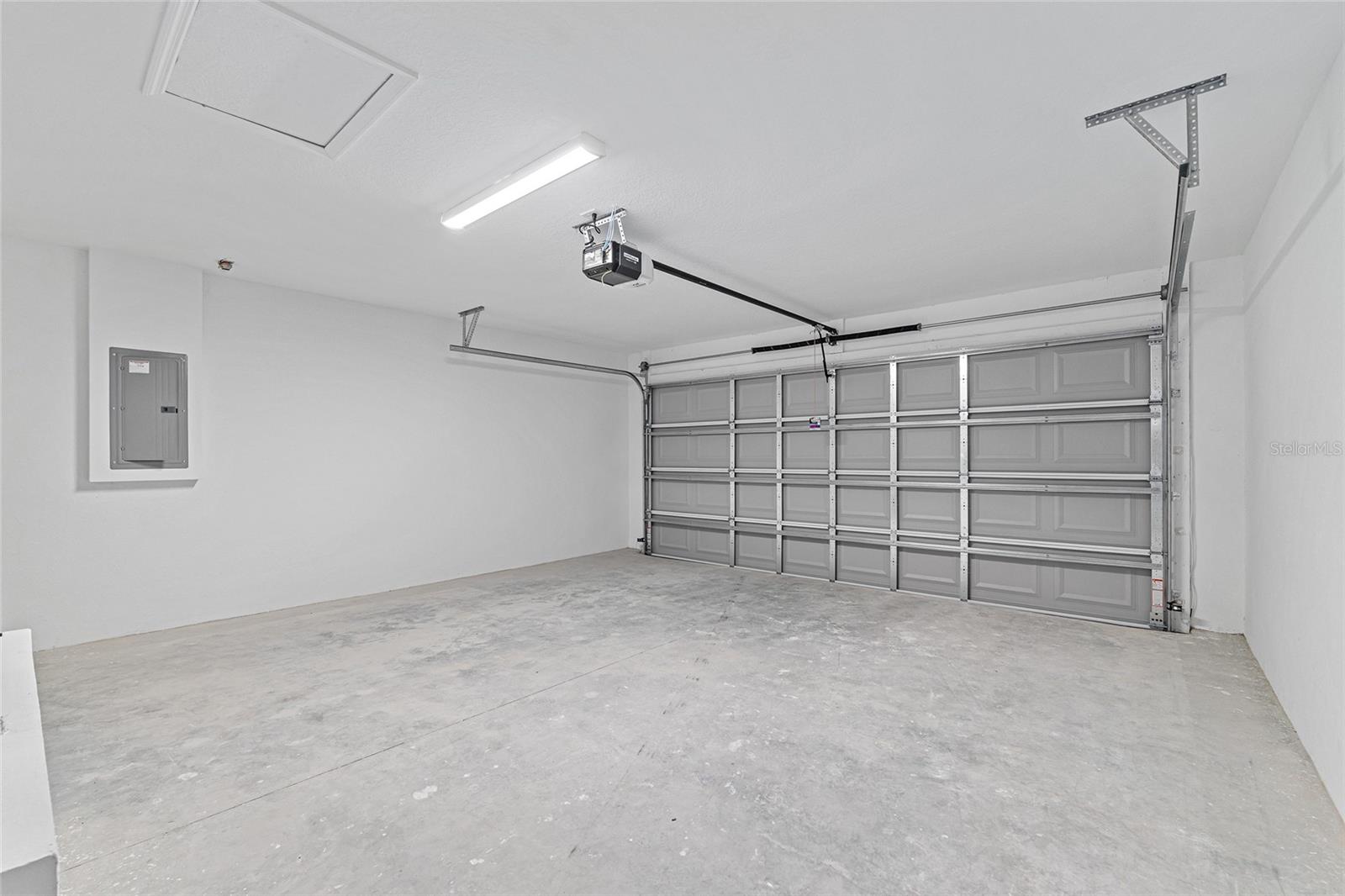 Image 33 of 33 For 9299 Hunter Way