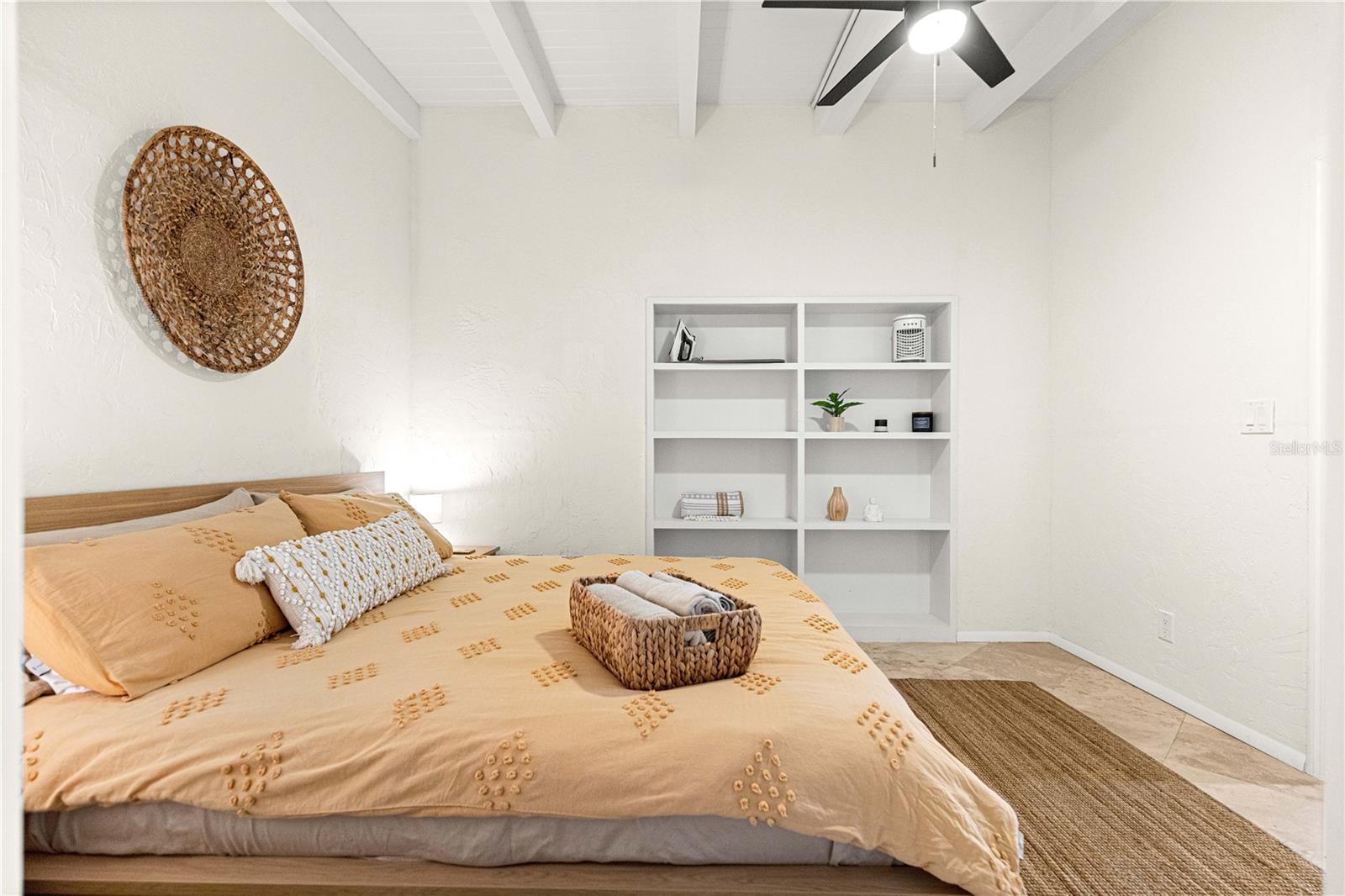 Image 26 of 56 For 8944 White Dogwood Drive