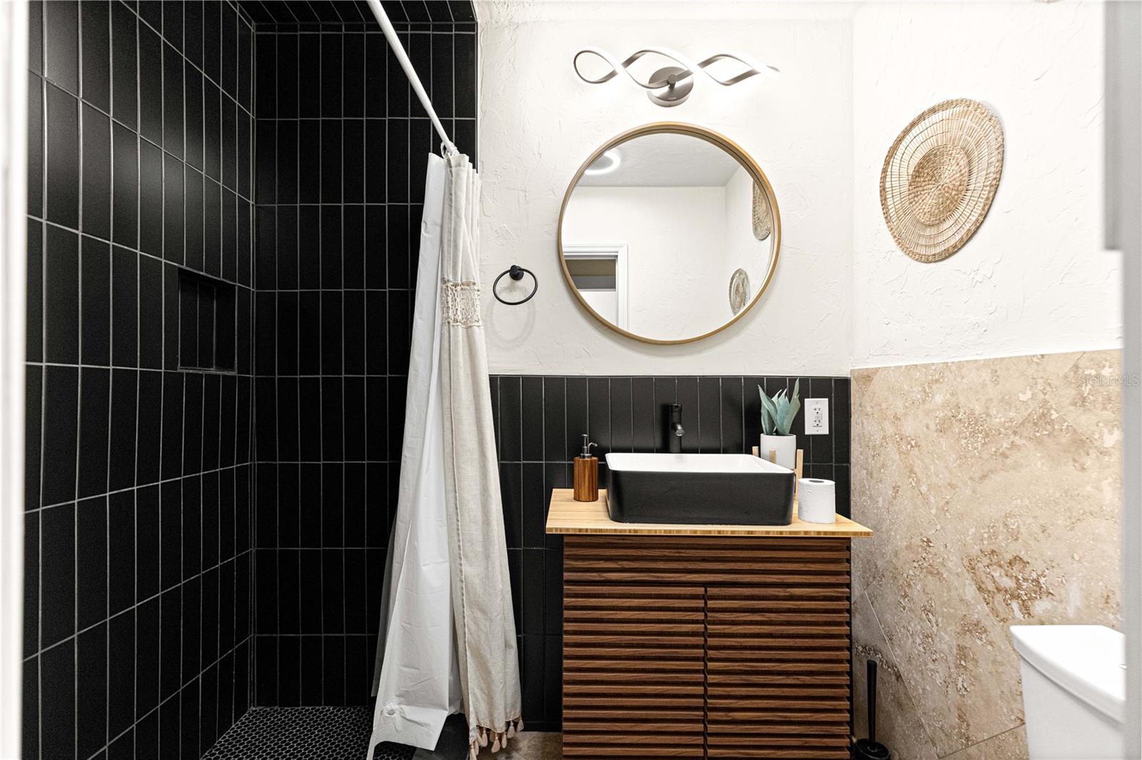 Image 33 of 56 For 8944 White Dogwood Drive