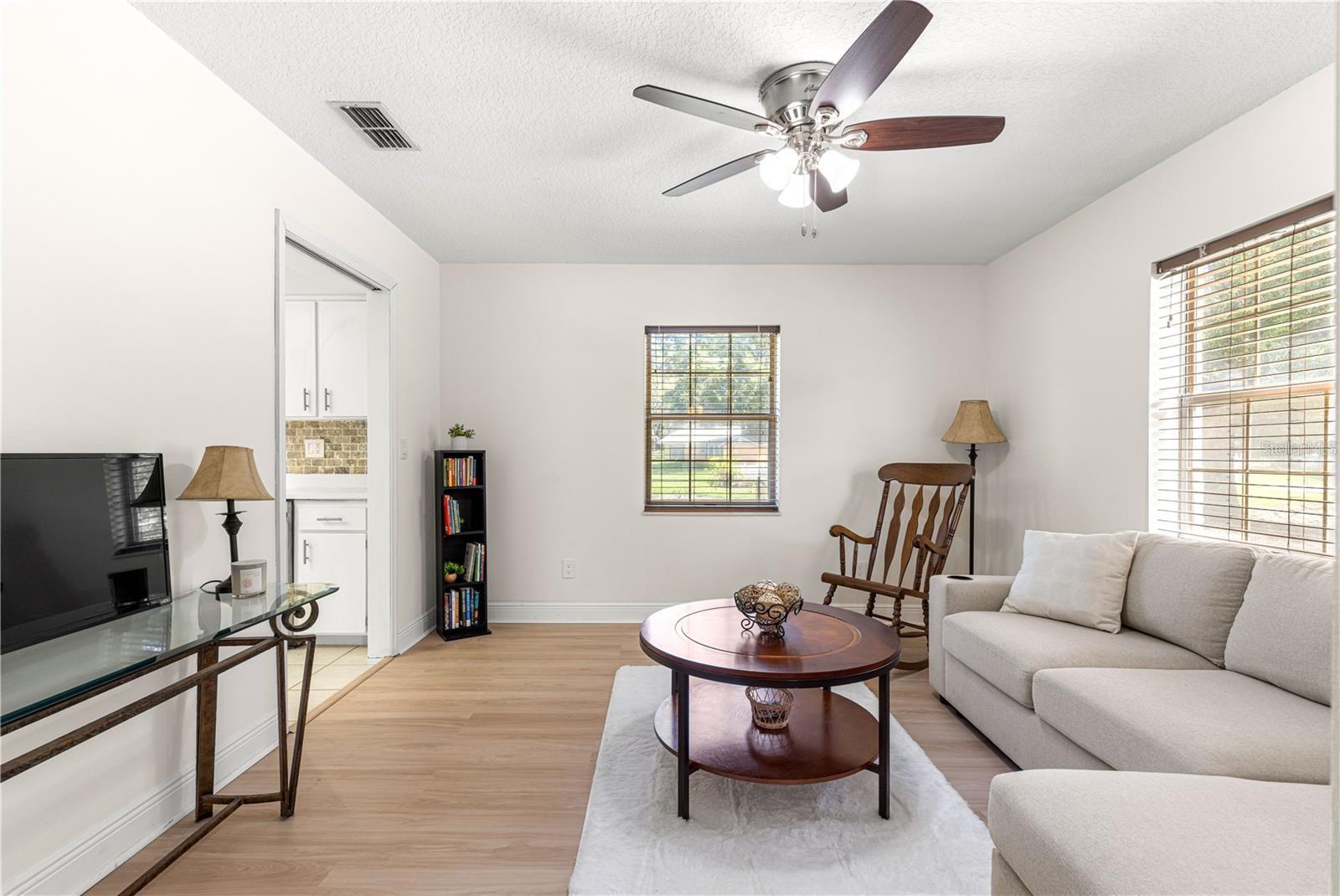 Image 26 of 53 For 15621 103rd Terrace