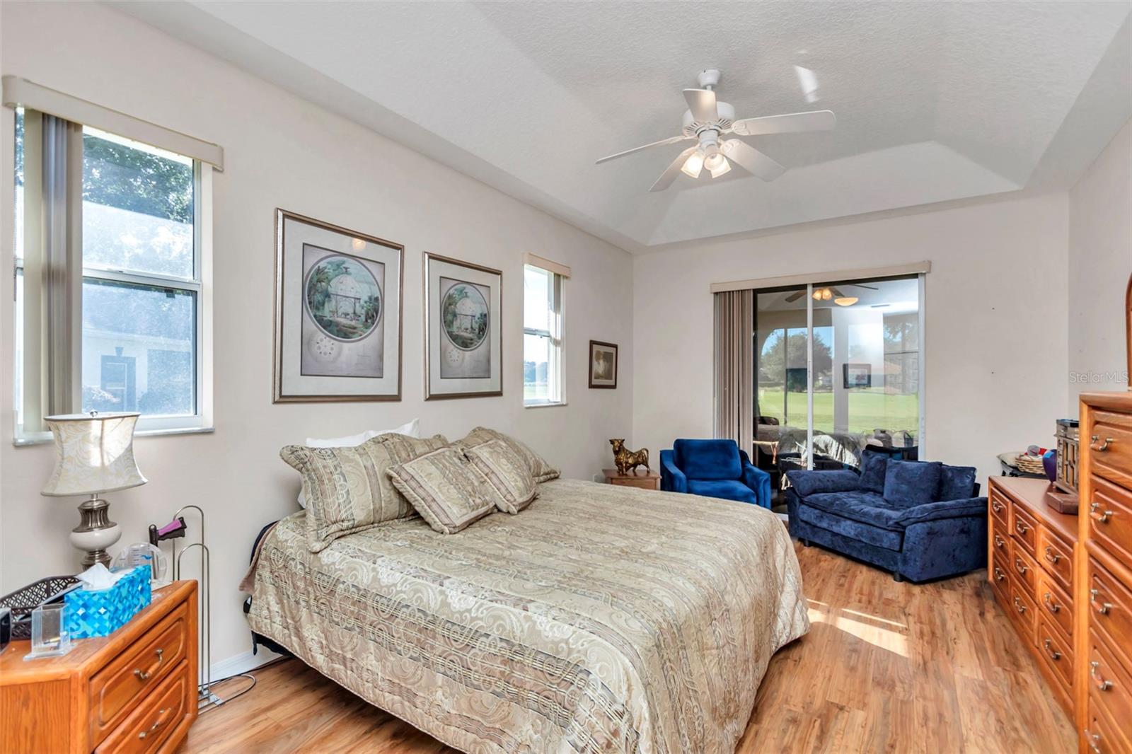 Image 15 of 33 For 5441 Grove Manor