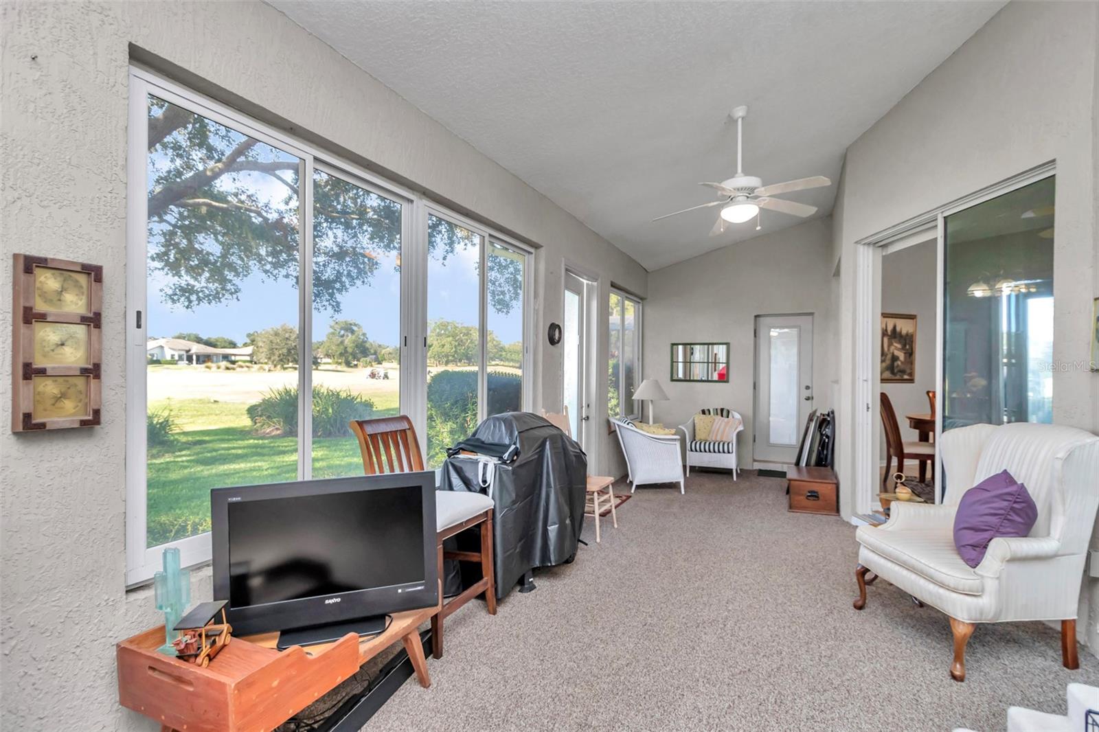 Image 19 of 33 For 5441 Grove Manor