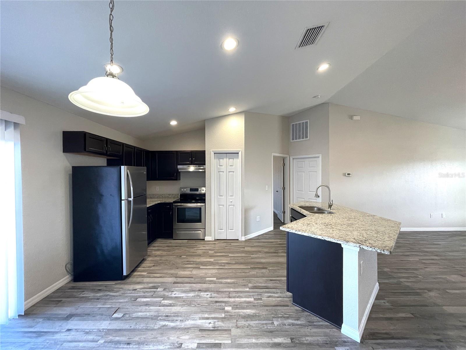 Image 3 of 15 For 146 Juniper Loop Circle