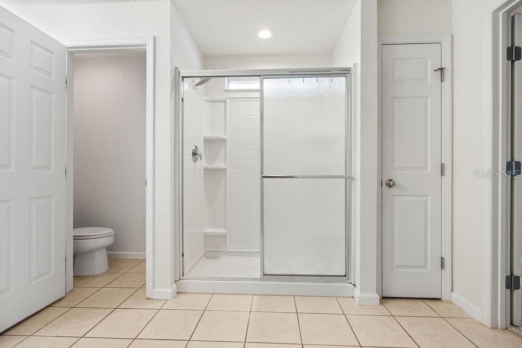 Image 16 of 18 For 5681 39th Street