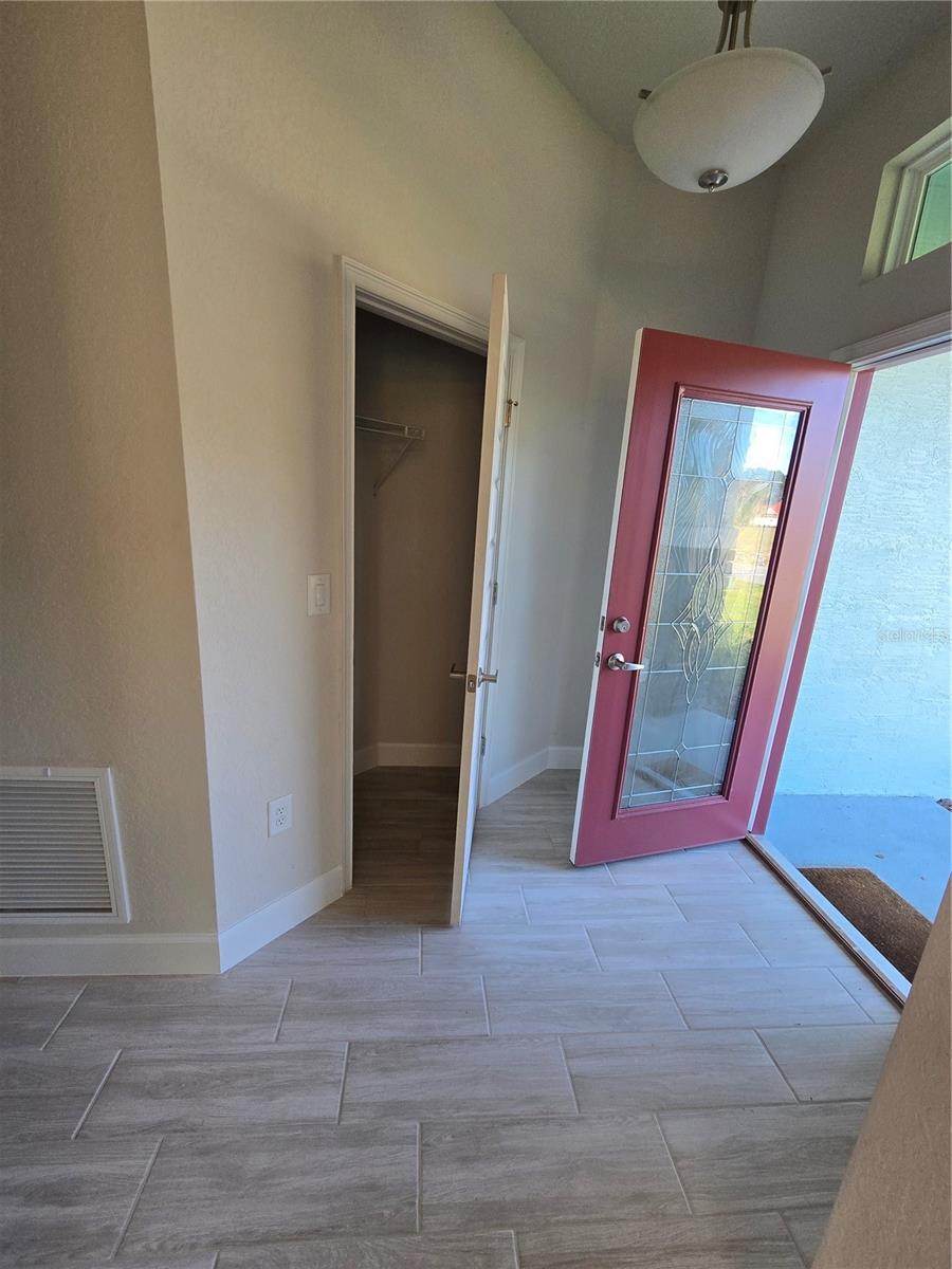 Image 7 of 24 For 1280 Heron Point Drive