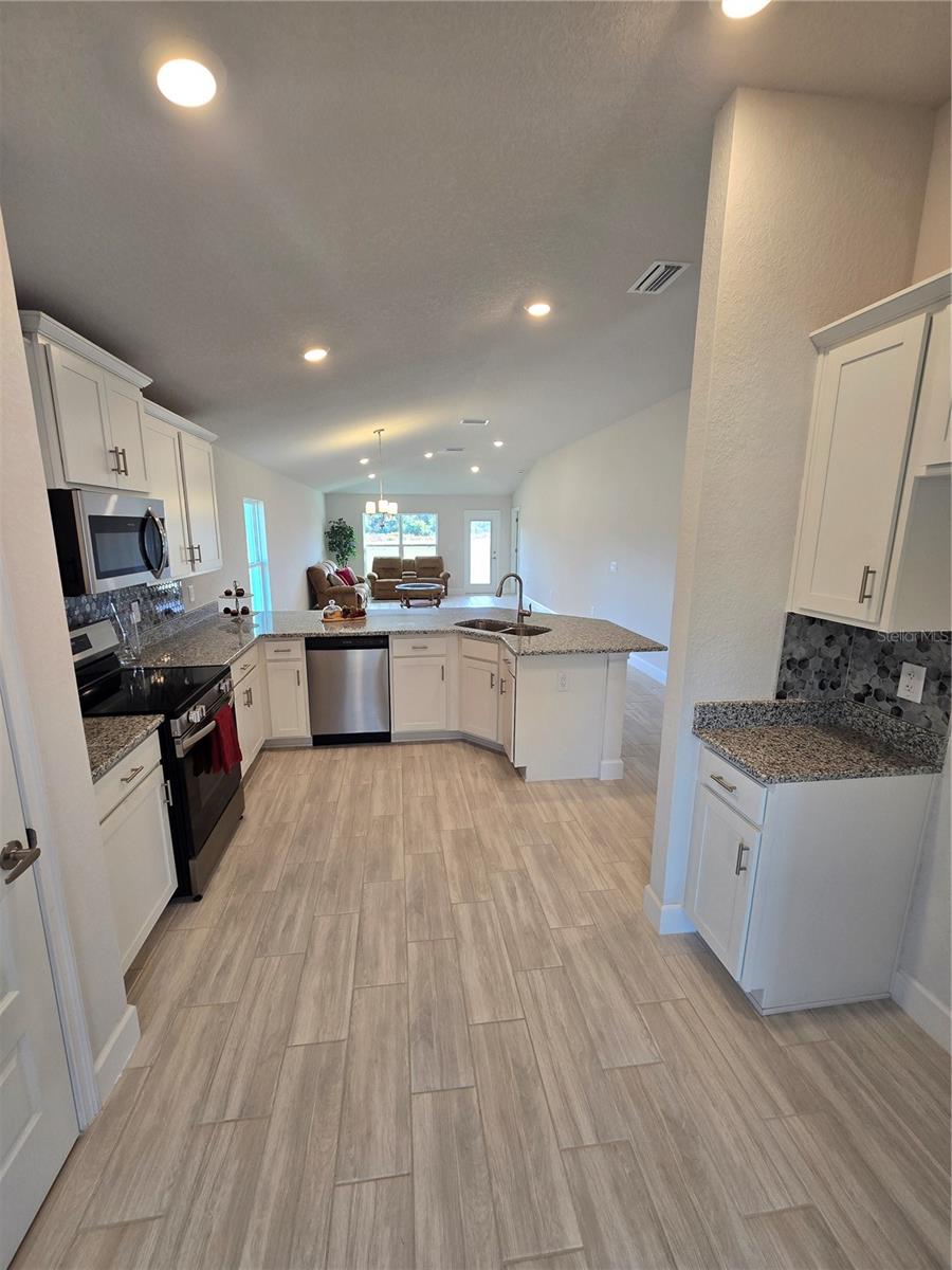 Image 8 of 24 For 1280 Heron Point Drive