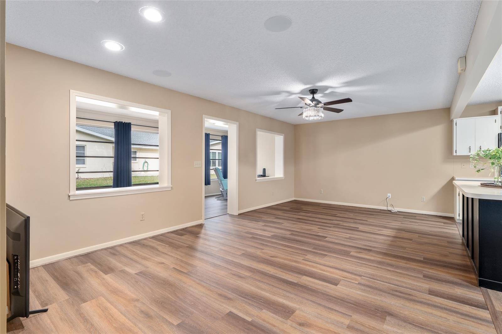 Image 10 of 38 For 8891 96th Lane A