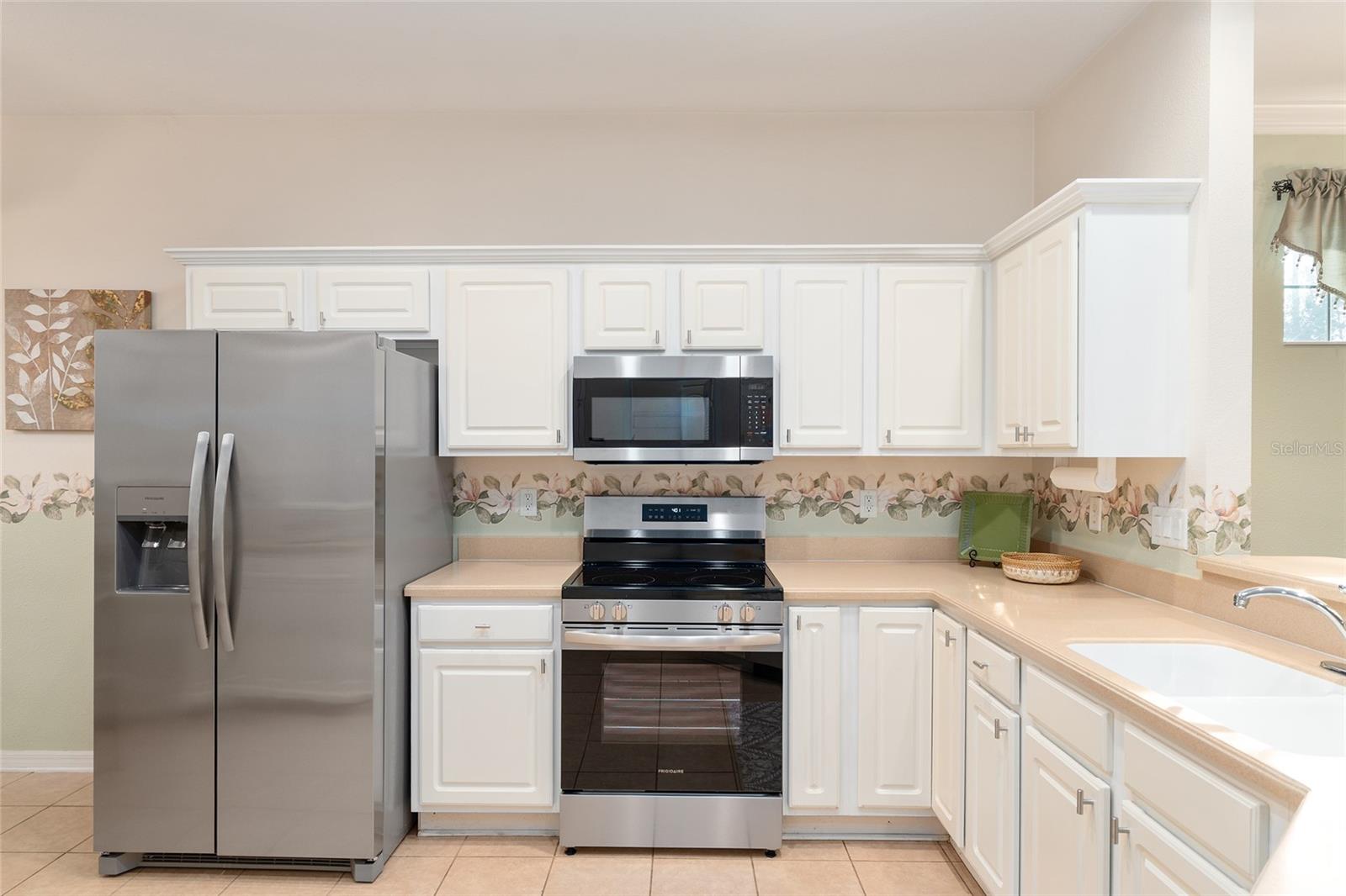 Image 9 of 39 For 8670 88th Place