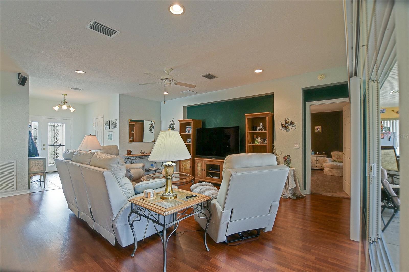 Image 33 of 72 For 13875 94th Avenue