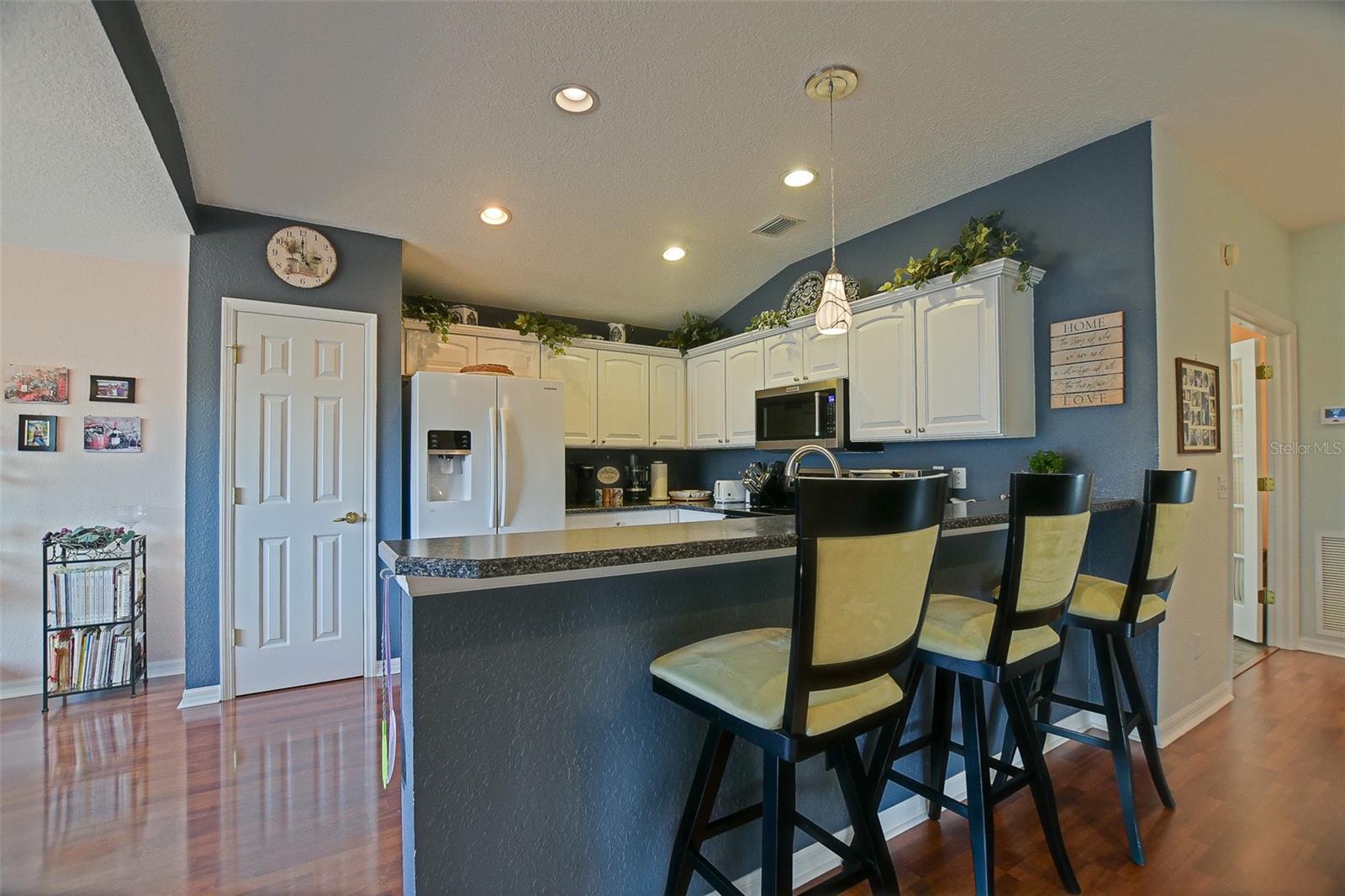 Image 37 of 72 For 13875 94th Avenue