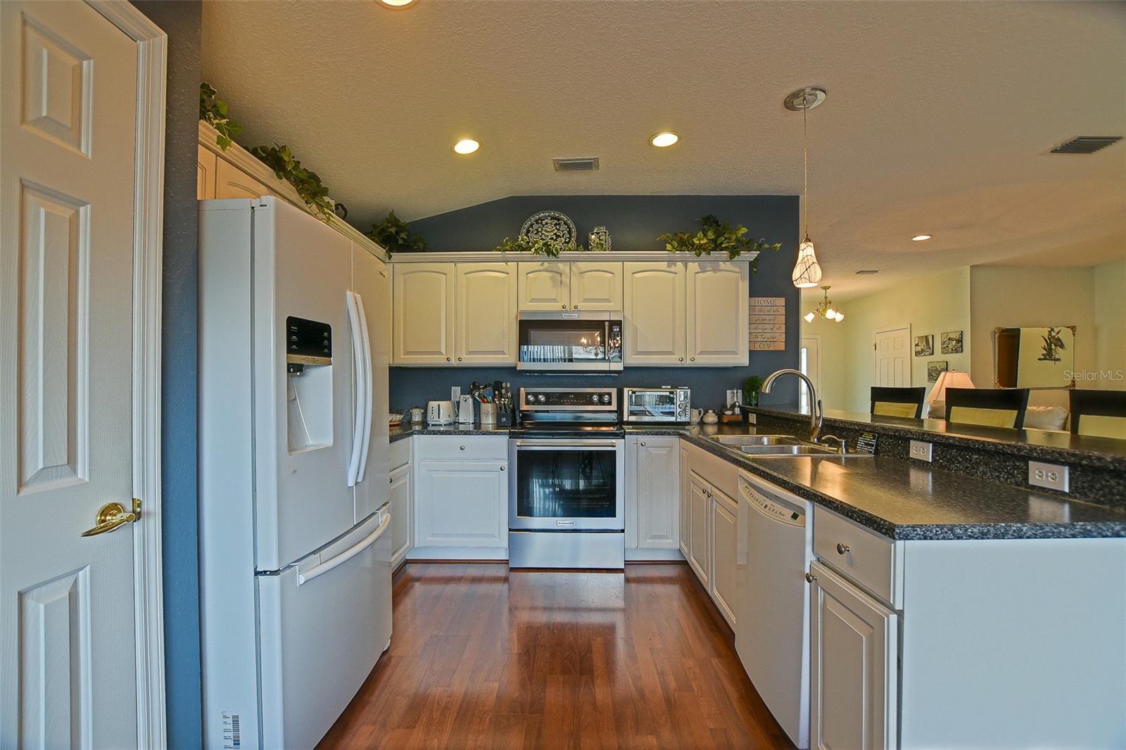 Image 39 of 72 For 13875 94th Avenue