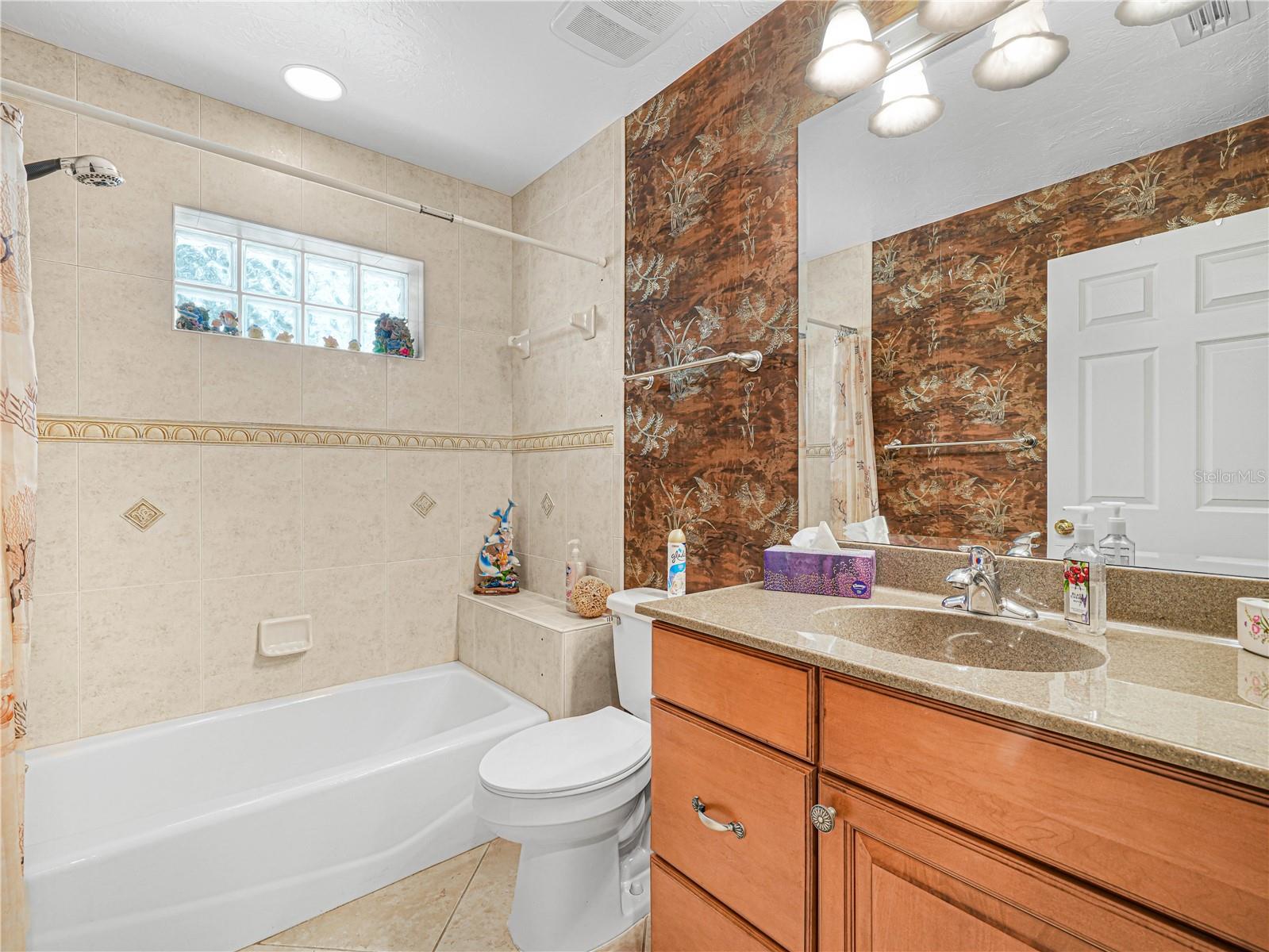 Image 16 of 28 For 5001 Lakewood Road