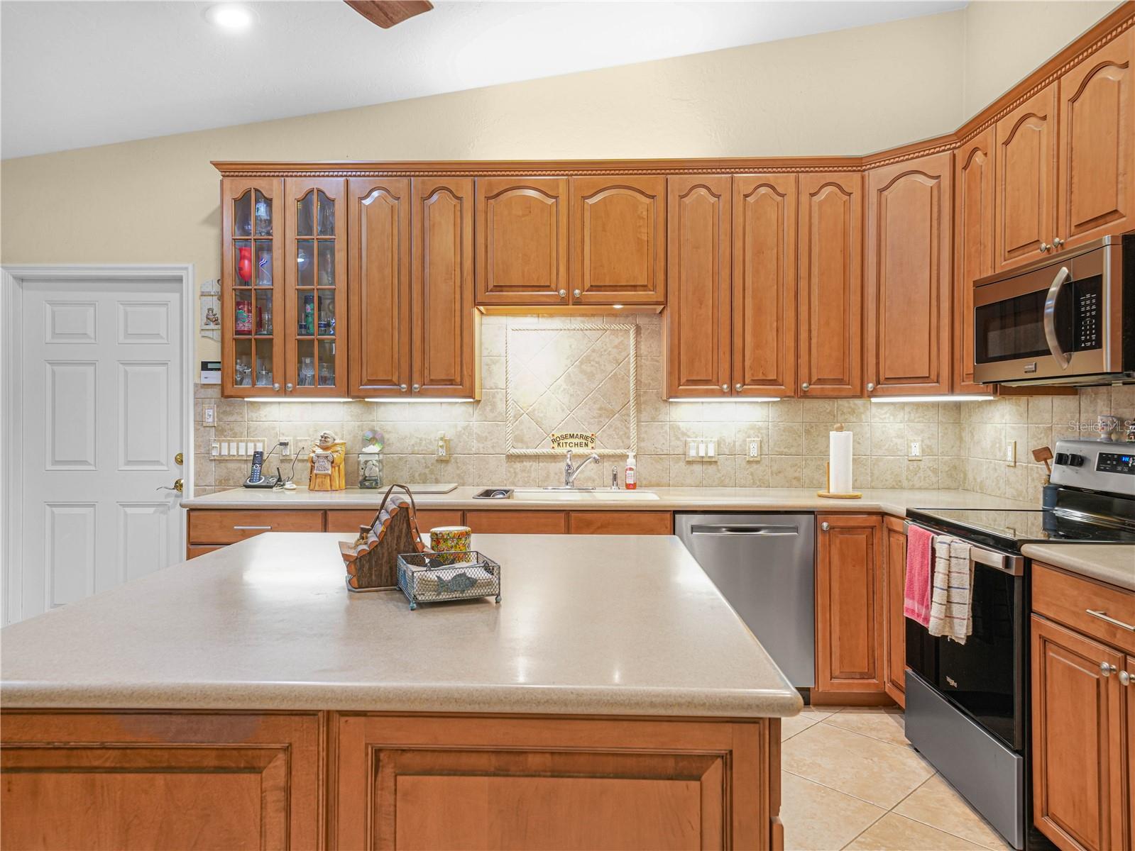 Image 5 of 28 For 5001 Lakewood Road