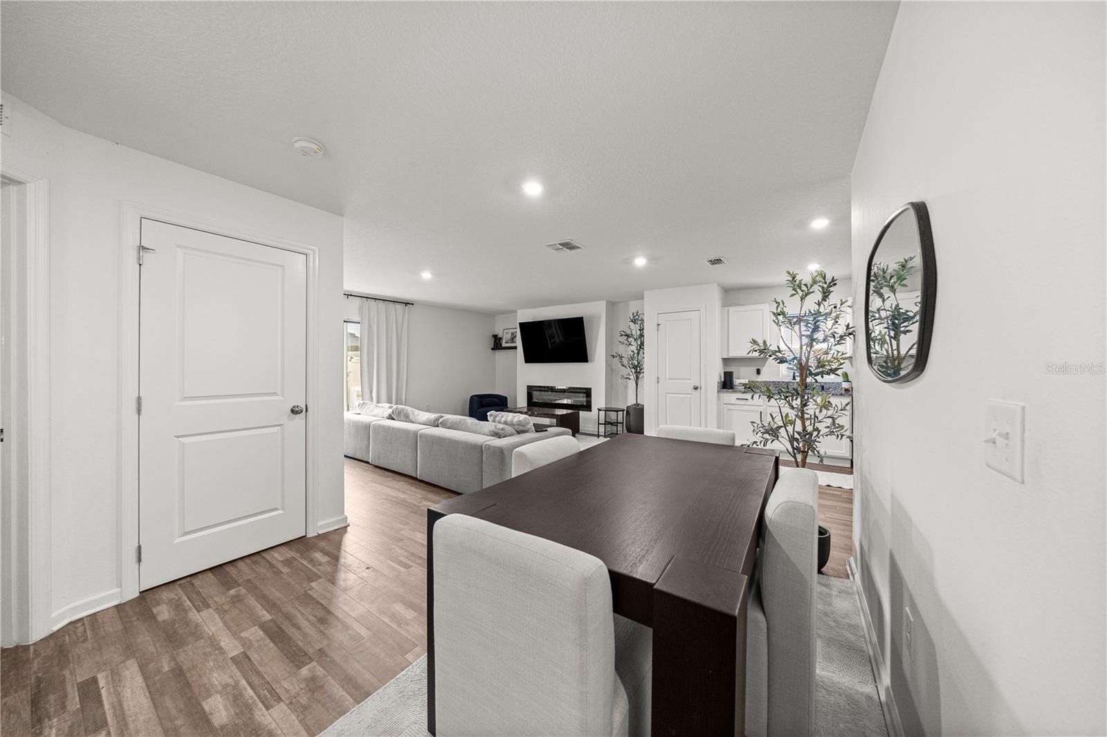 Image 10 of 25 For 1673 Minnesota Road