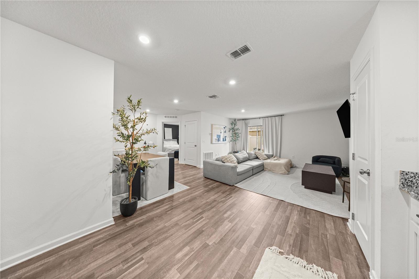 Image 5 of 25 For 1673 Minnesota Road