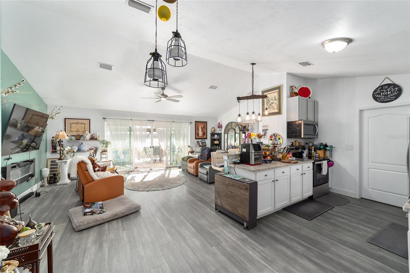 Image 2 of 52 For 2120 41st Way