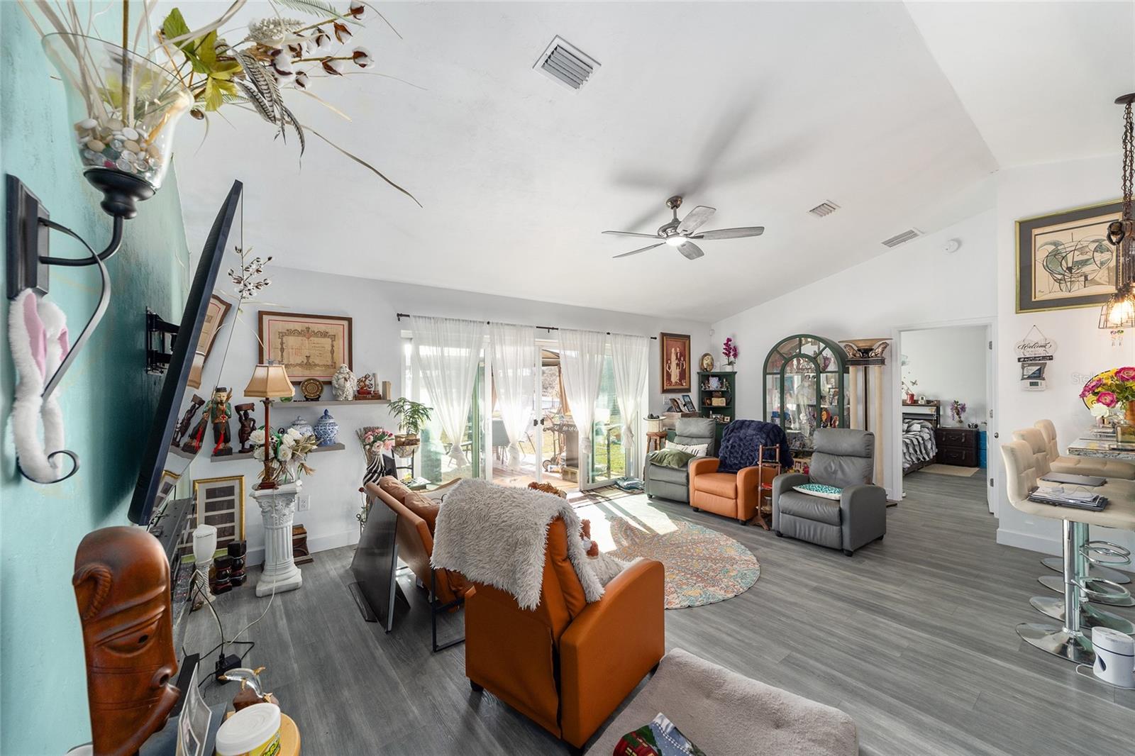 Image 3 of 52 For 2120 41st Way