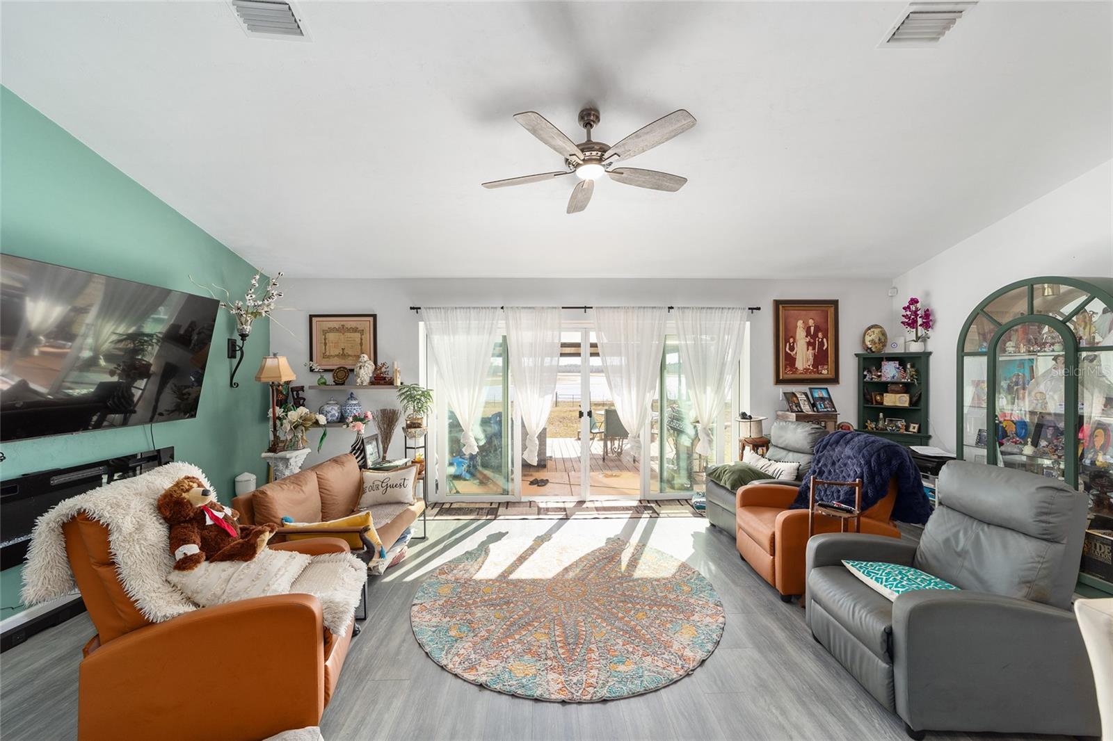 Image 4 of 52 For 2120 41st Way