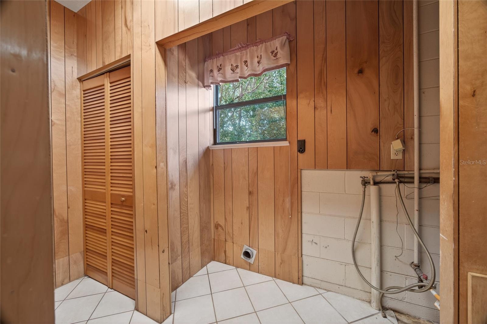 Image 12 of 26 For 746 29th Terrace