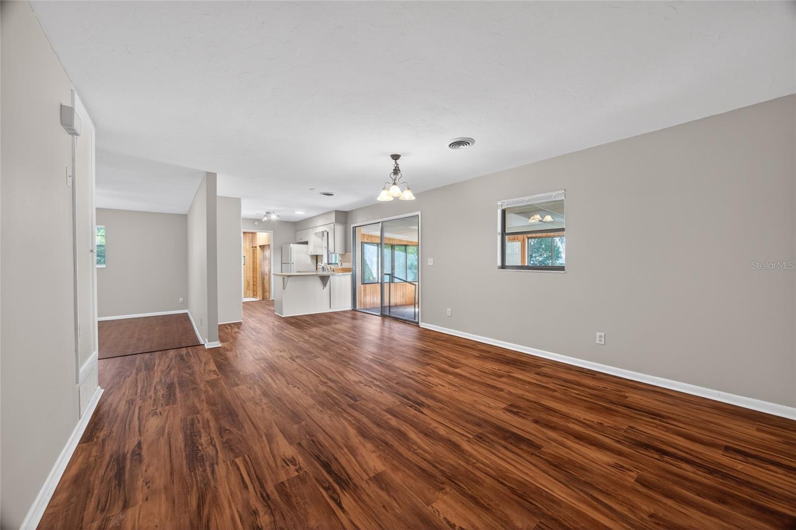 Image 15 of 26 For 746 29th Terrace