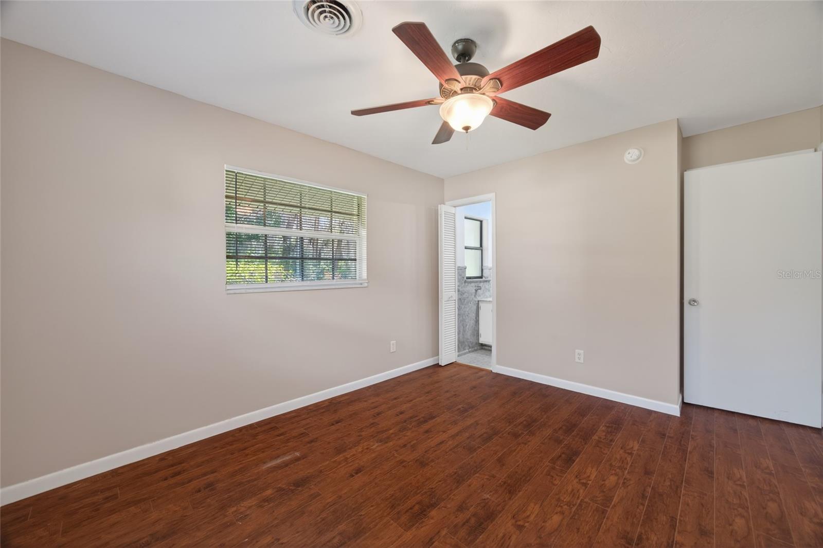 Image 16 of 26 For 746 29th Terrace