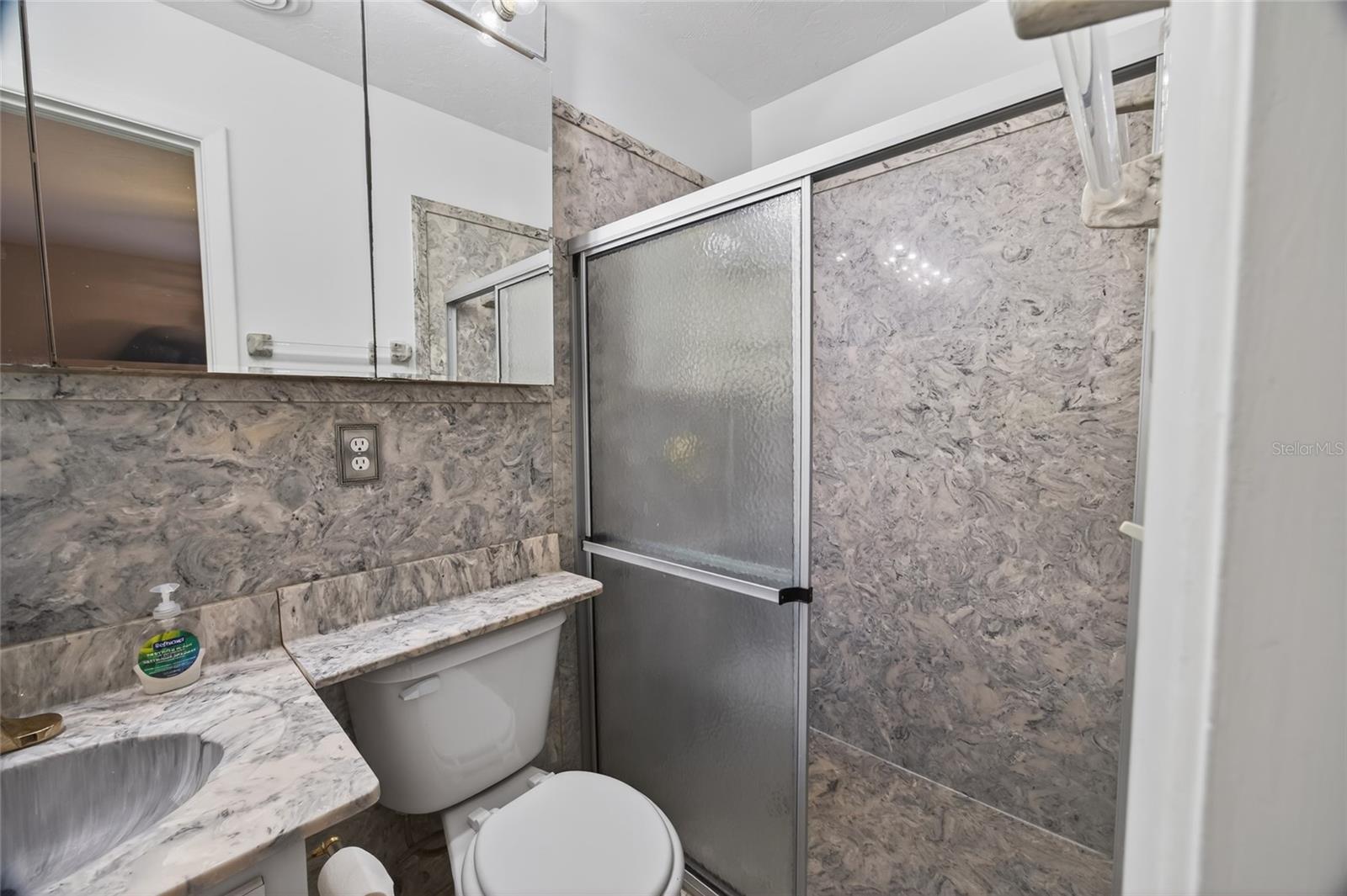 Image 19 of 26 For 746 29th Terrace