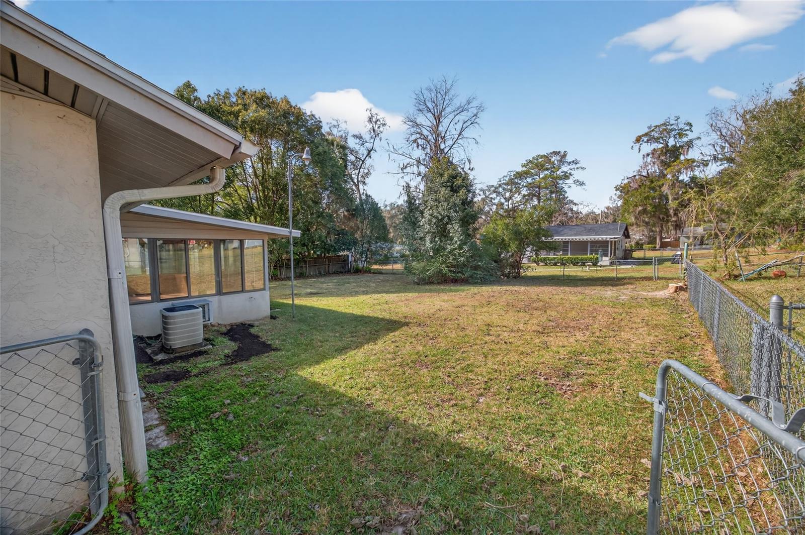 Image 25 of 26 For 746 29th Terrace