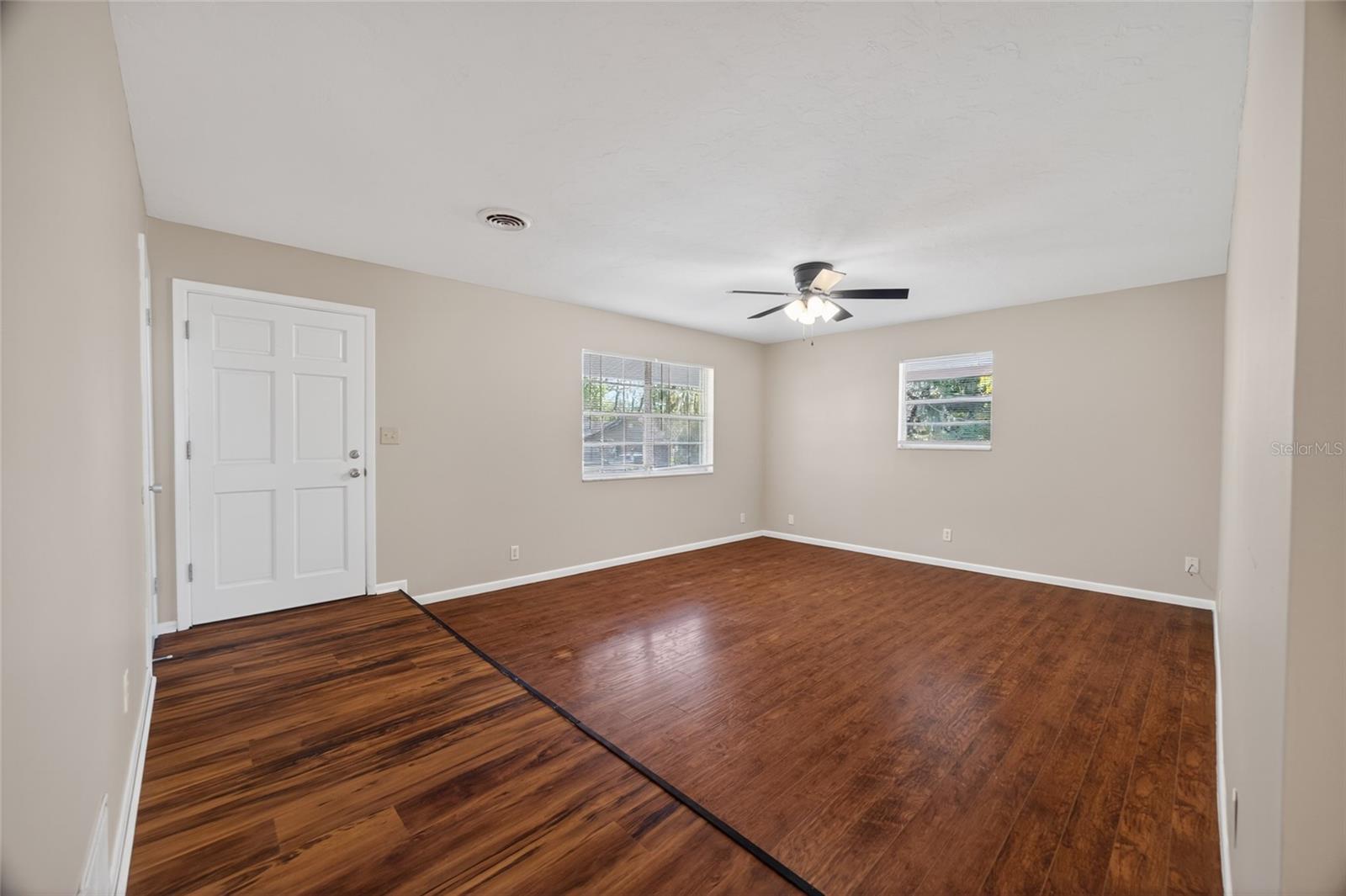 Image 5 of 26 For 746 29th Terrace