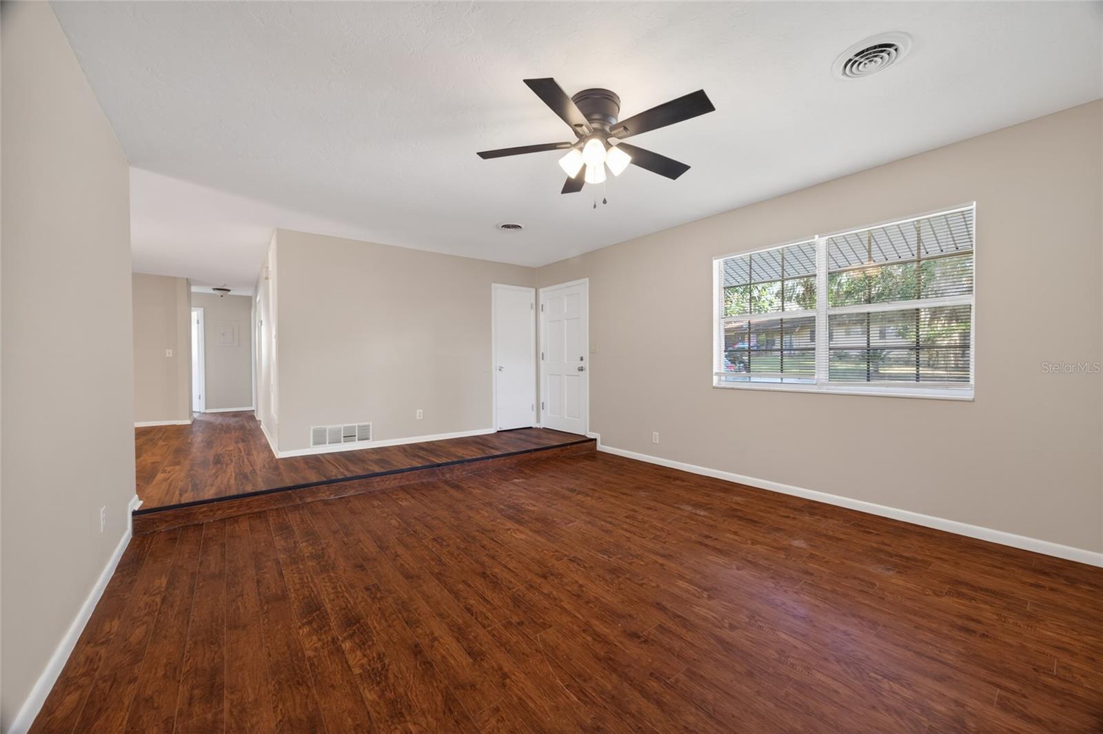 Image 7 of 26 For 746 29th Terrace