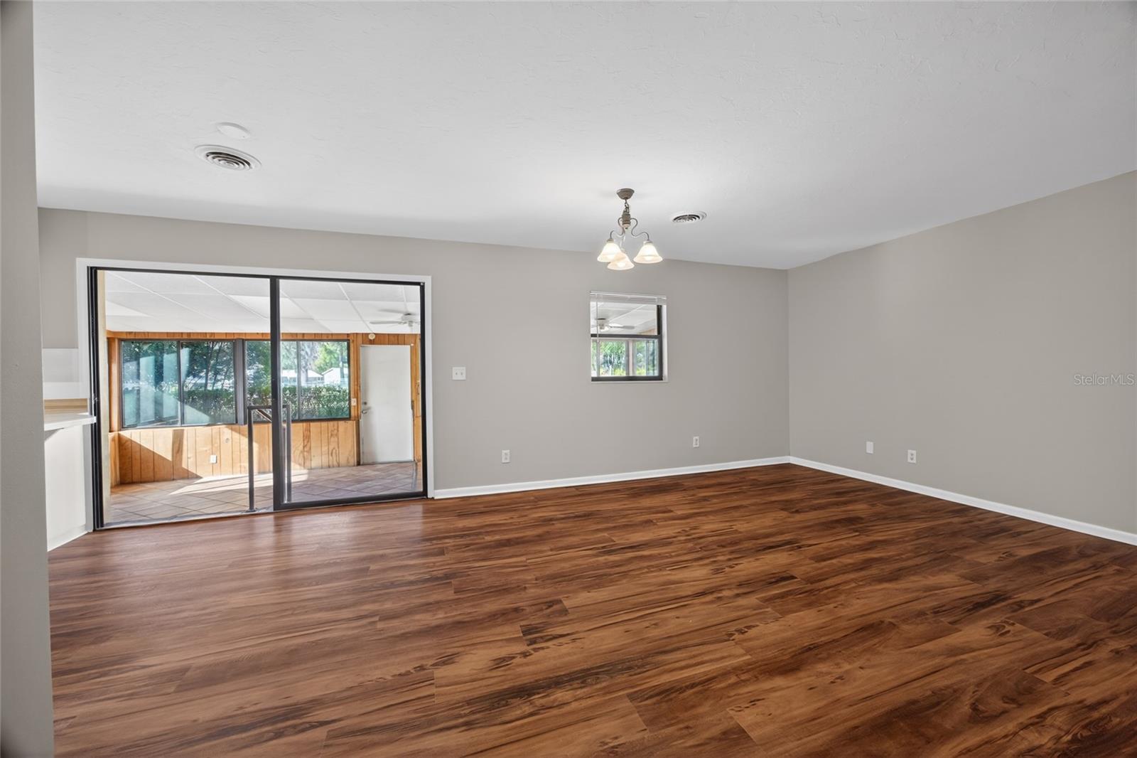 Image 8 of 26 For 746 29th Terrace