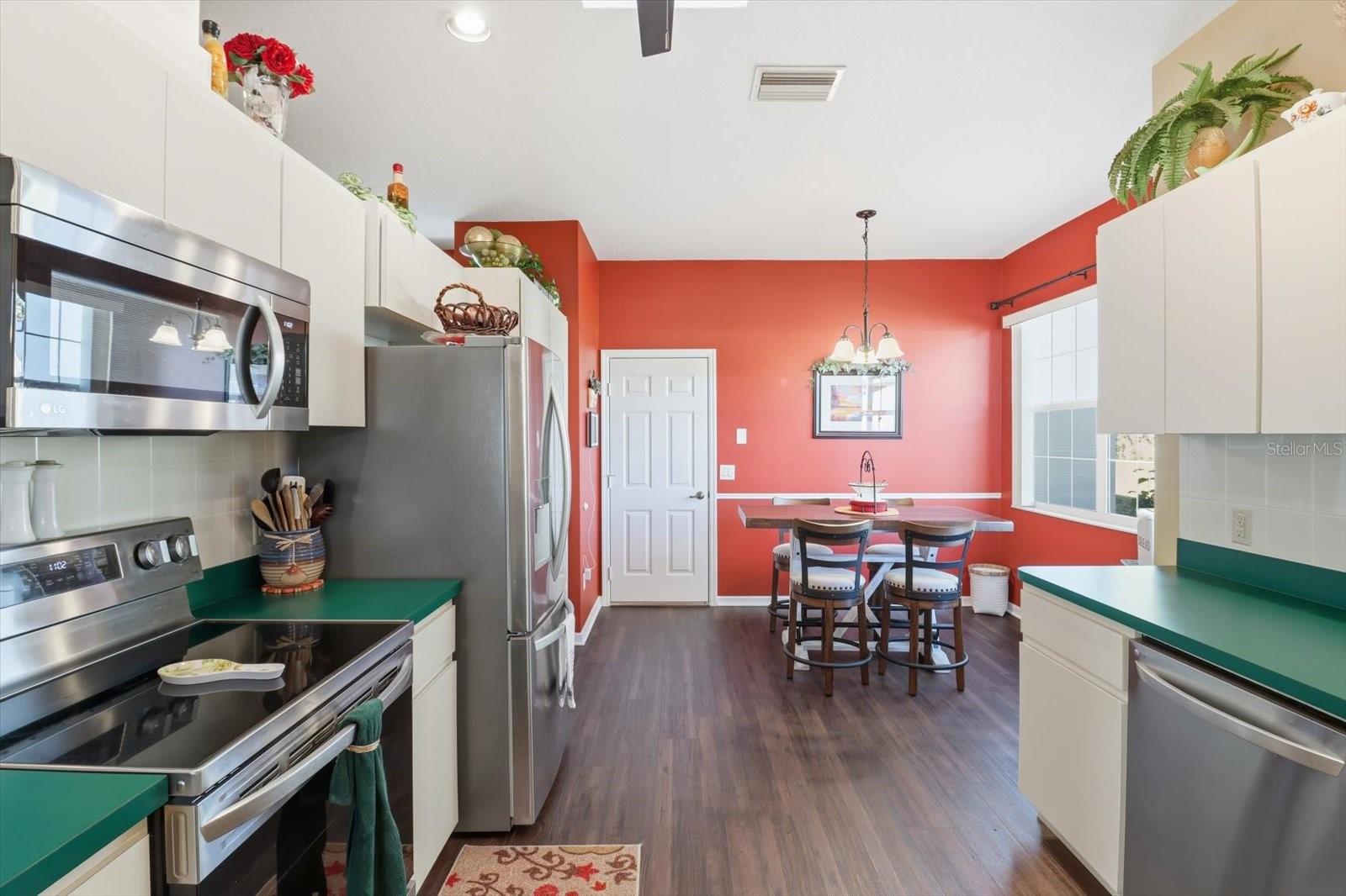 Image 14 of 63 For 3309 Highgate Point