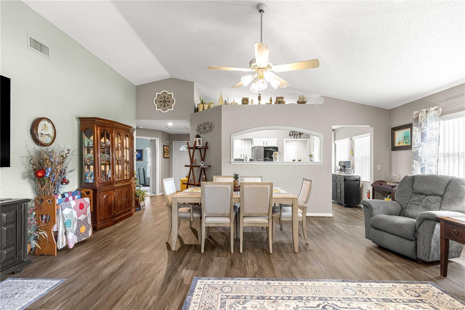 Image 19 of 67 For 9141 91st Circle