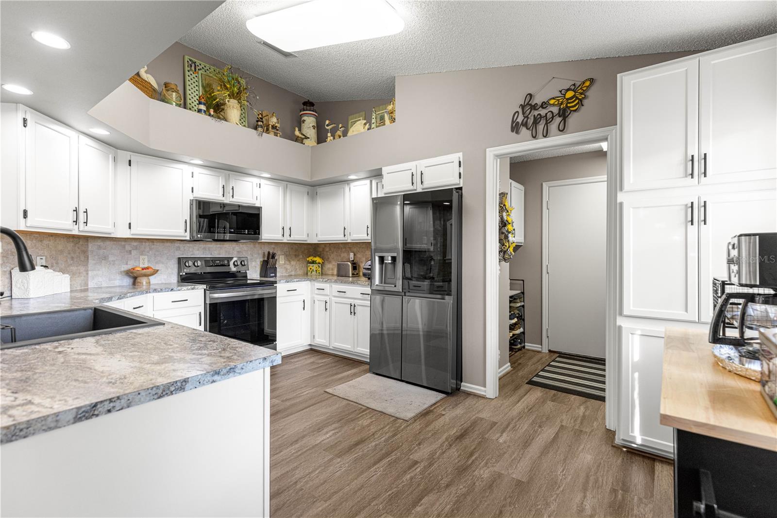 Image 25 of 67 For 9141 91st Circle