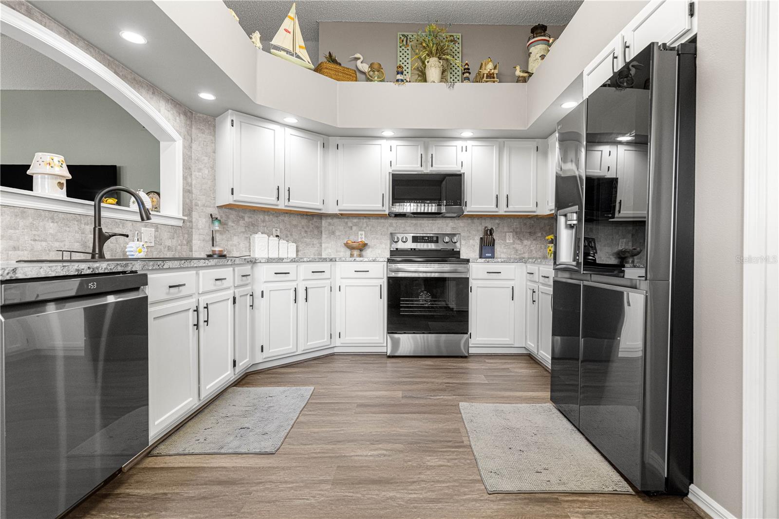 Image 27 of 67 For 9141 91st Circle