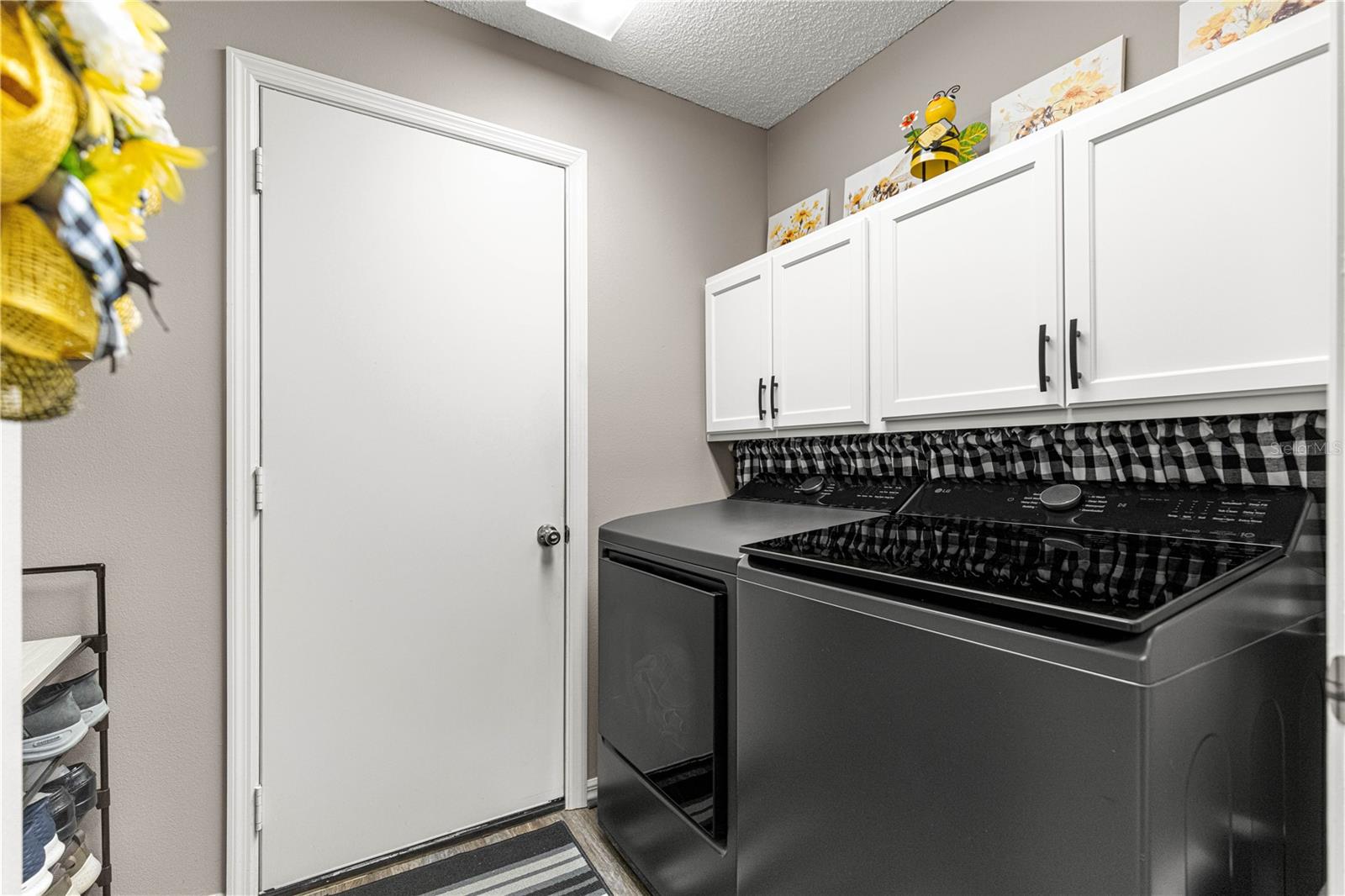 Image 30 of 67 For 9141 91st Circle